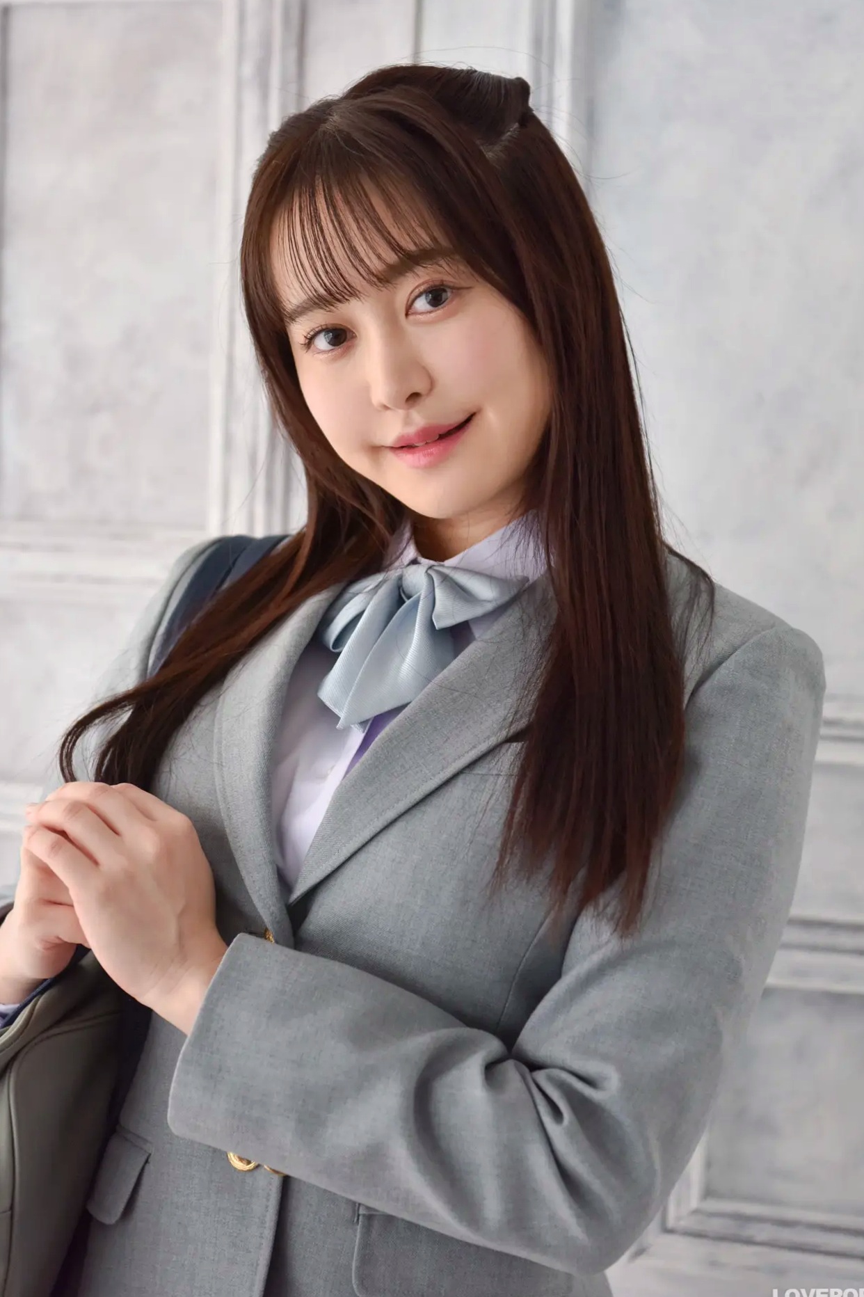[LOVEPOP] Shizuna Ito 伊藤しずな Photoset 05 清纯校服制服美腿写真