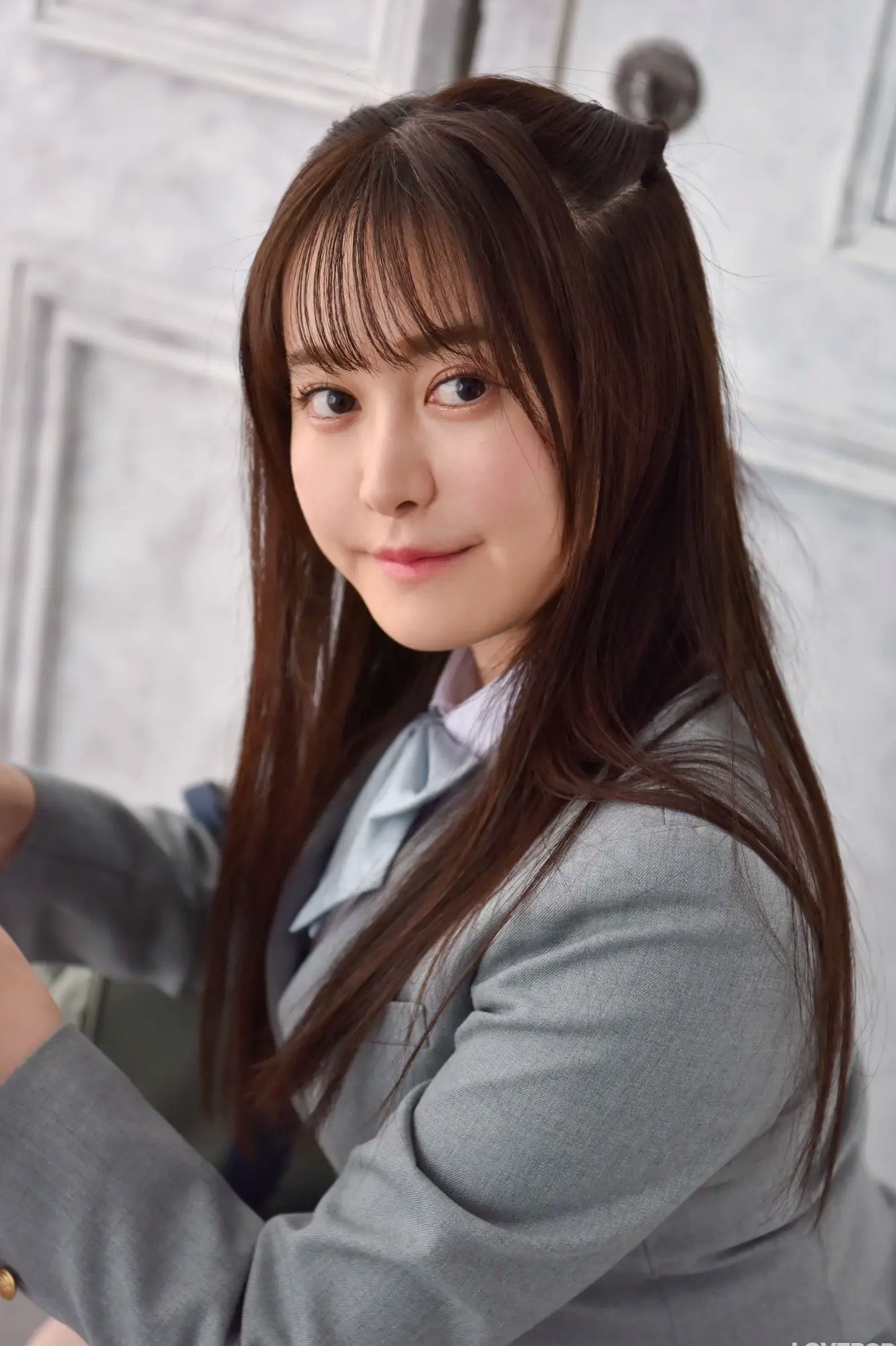 [LOVEPOP] Shizuna Ito 伊藤しずな Photoset 05 清纯校服制服美腿写真