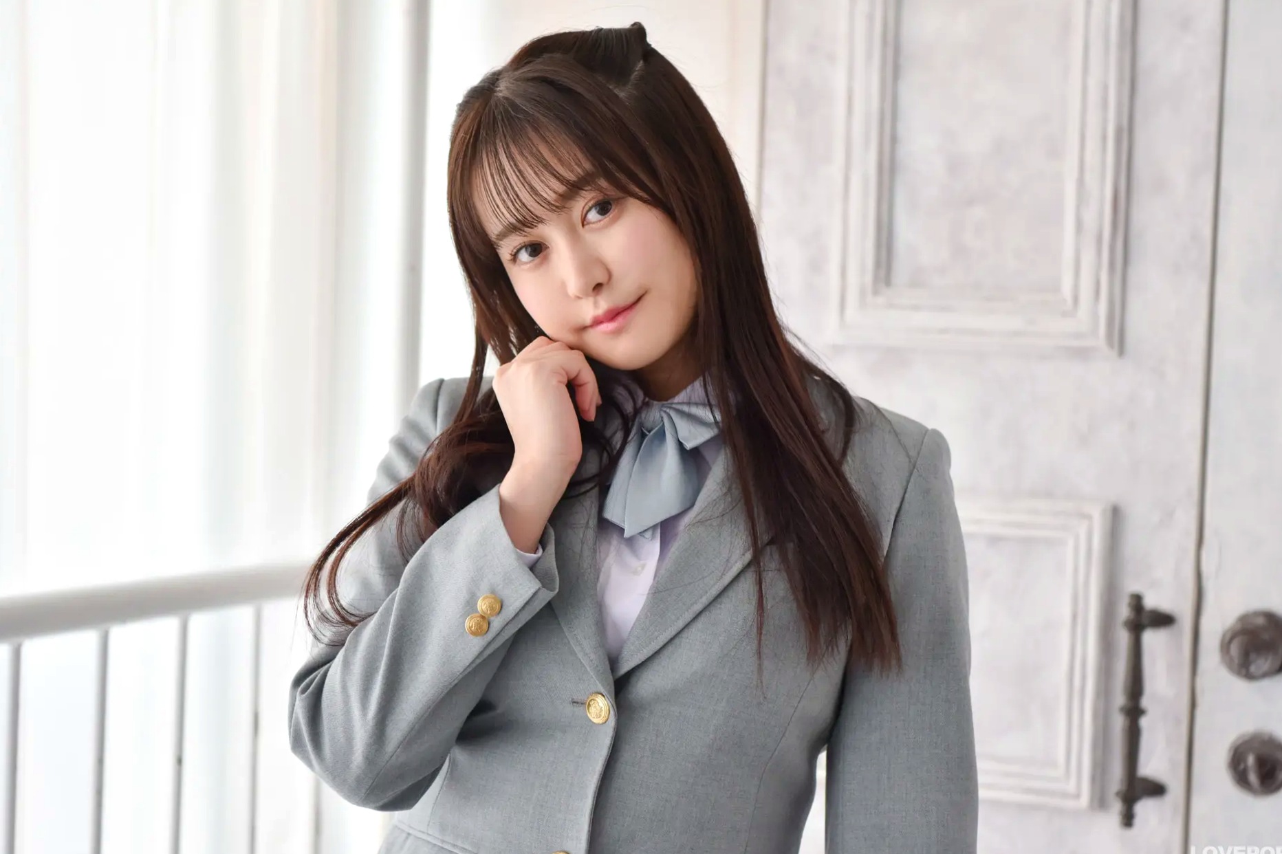[LOVEPOP] Shizuna Ito 伊藤しずな Photoset 05 清纯校服制服美腿写真