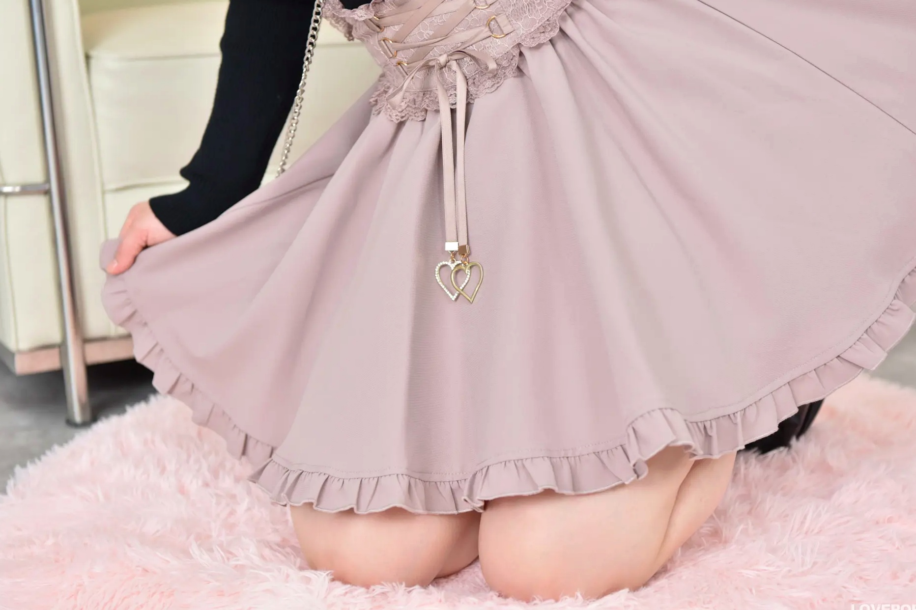 [LOVEPOP] Shizuna Ito 伊藤しずな Photoset 01 甜美短裙性感诱惑美腿私房照