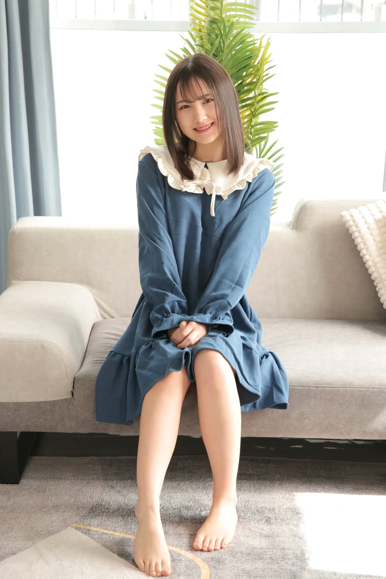 [LOVEPOP] Maki Chiba 千葉まき Photoset 03 居家清纯私房写真 蓝裙俏皮性感美腿
