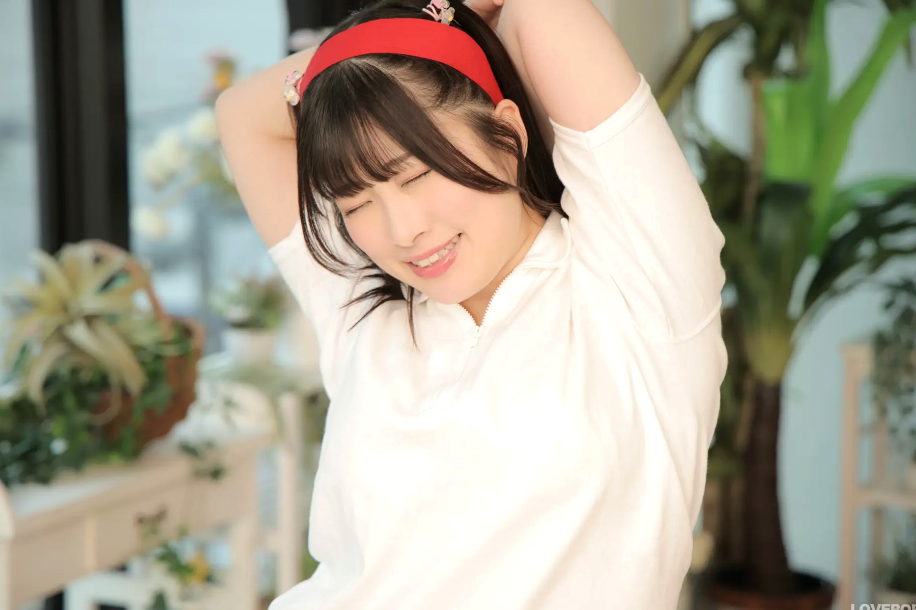 [LOVEPOP] Sumire Niibo 新穂純麗 Photoset 05 日系粉色体操服甜美居家写真