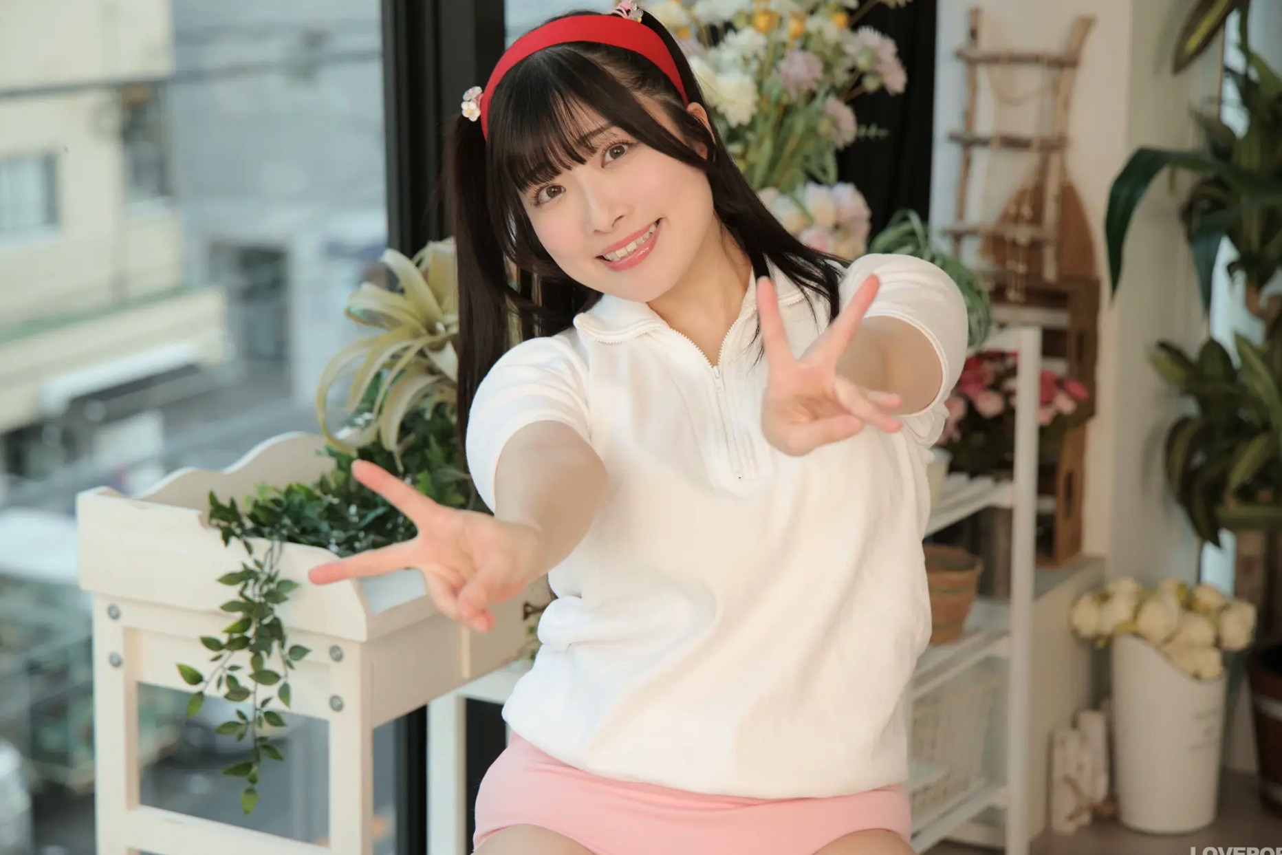 [LOVEPOP] Sumire Niibo 新穂純麗 Photoset 05 日系粉色体操服甜美居家写真