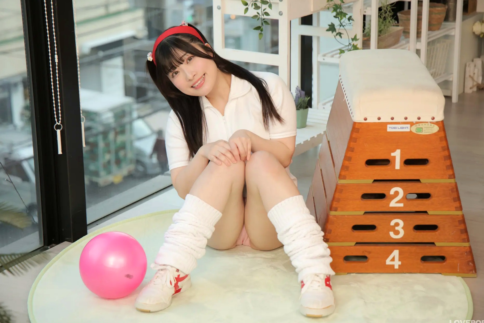 [LOVEPOP] Sumire Niibo 新穂純麗 Photoset 05 日系粉色体操服甜美居家写真