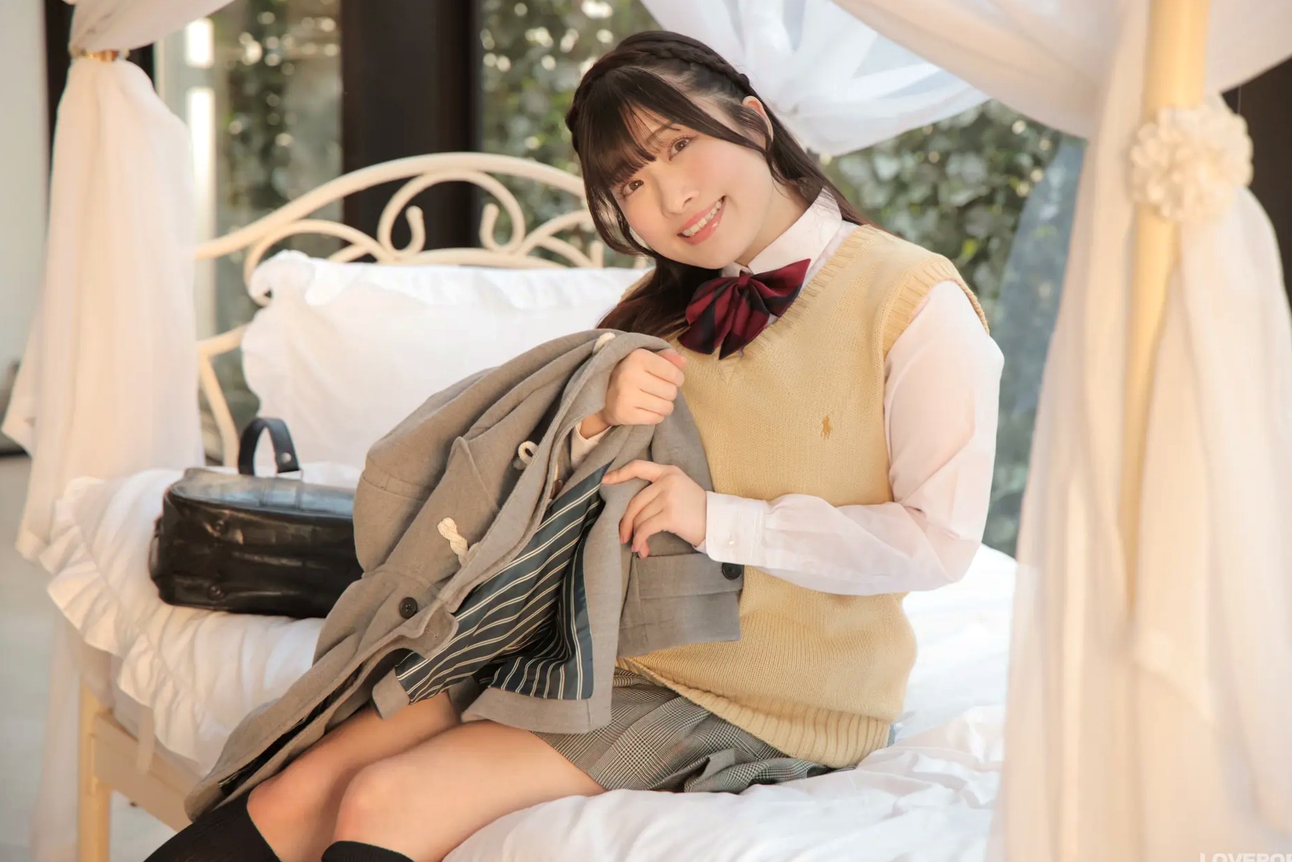[LOVEPOP] Sumire Niibo 新穂純麗 Photoset 04 日系JK校服清纯甜美写真