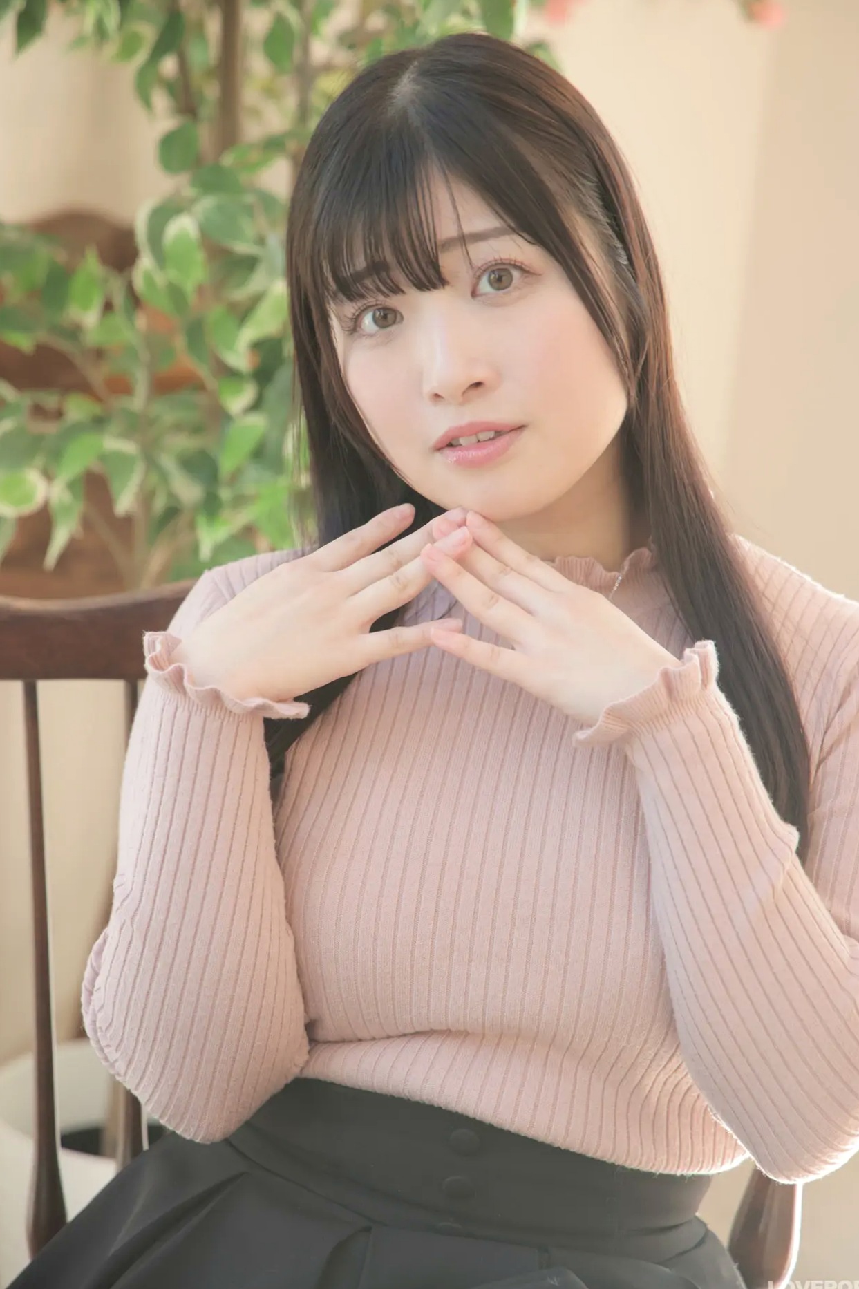 [LOVEPOP] 新穂純麗 Sumire Niibo Photoset 03 日系清纯毛衣短裙家居私房诱惑写真