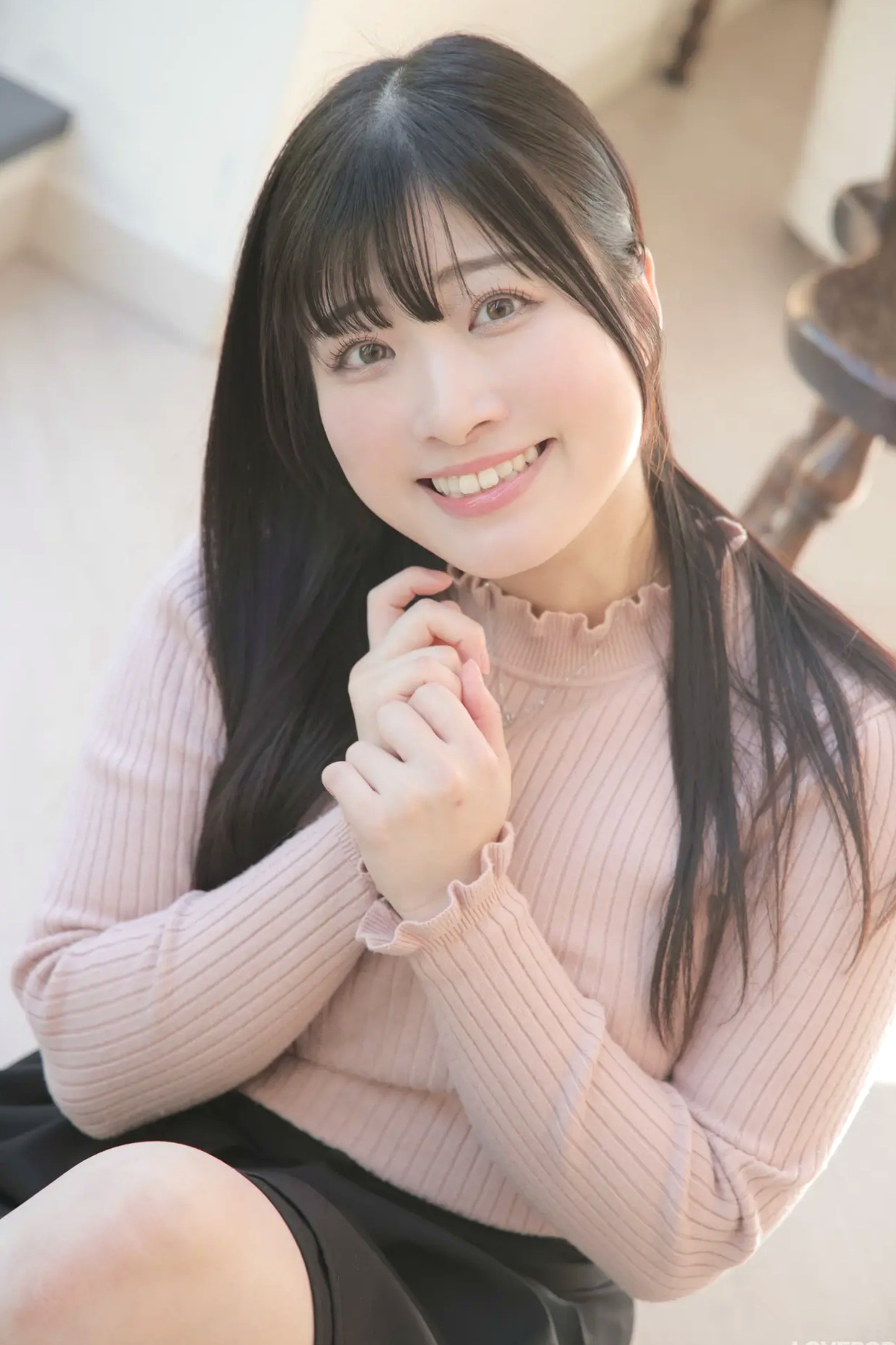 [LOVEPOP] 新穂純麗 Sumire Niibo Photoset 03 日系清纯毛衣短裙家居私房诱惑写真