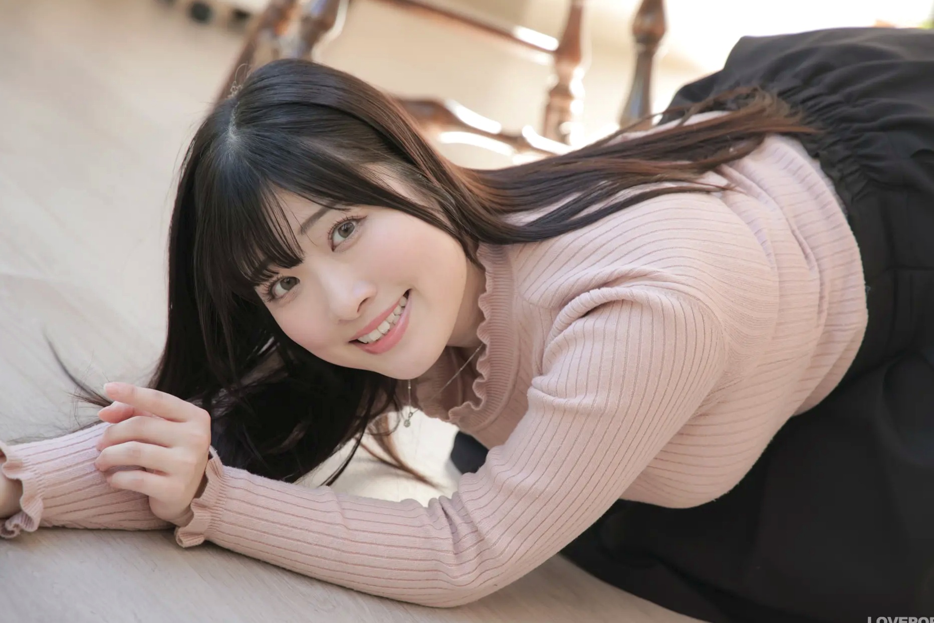 [LOVEPOP] 新穂純麗 Sumire Niibo Photoset 03 日系清纯毛衣短裙家居私房诱惑写真