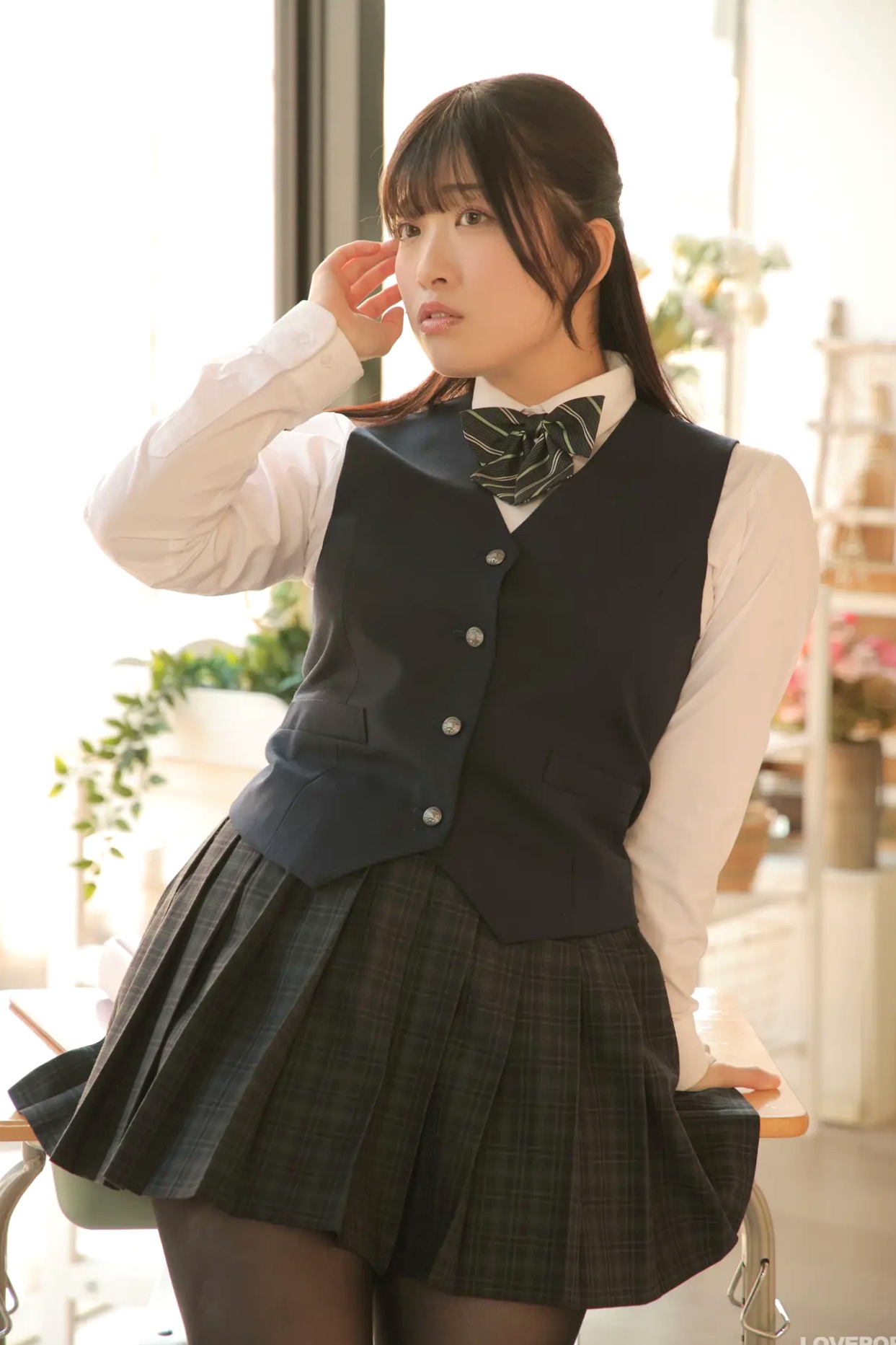 [LOVEPOP] Sumire Niibo 新穂純麗 Photoset 02 日系校服黑丝美腿性感写真