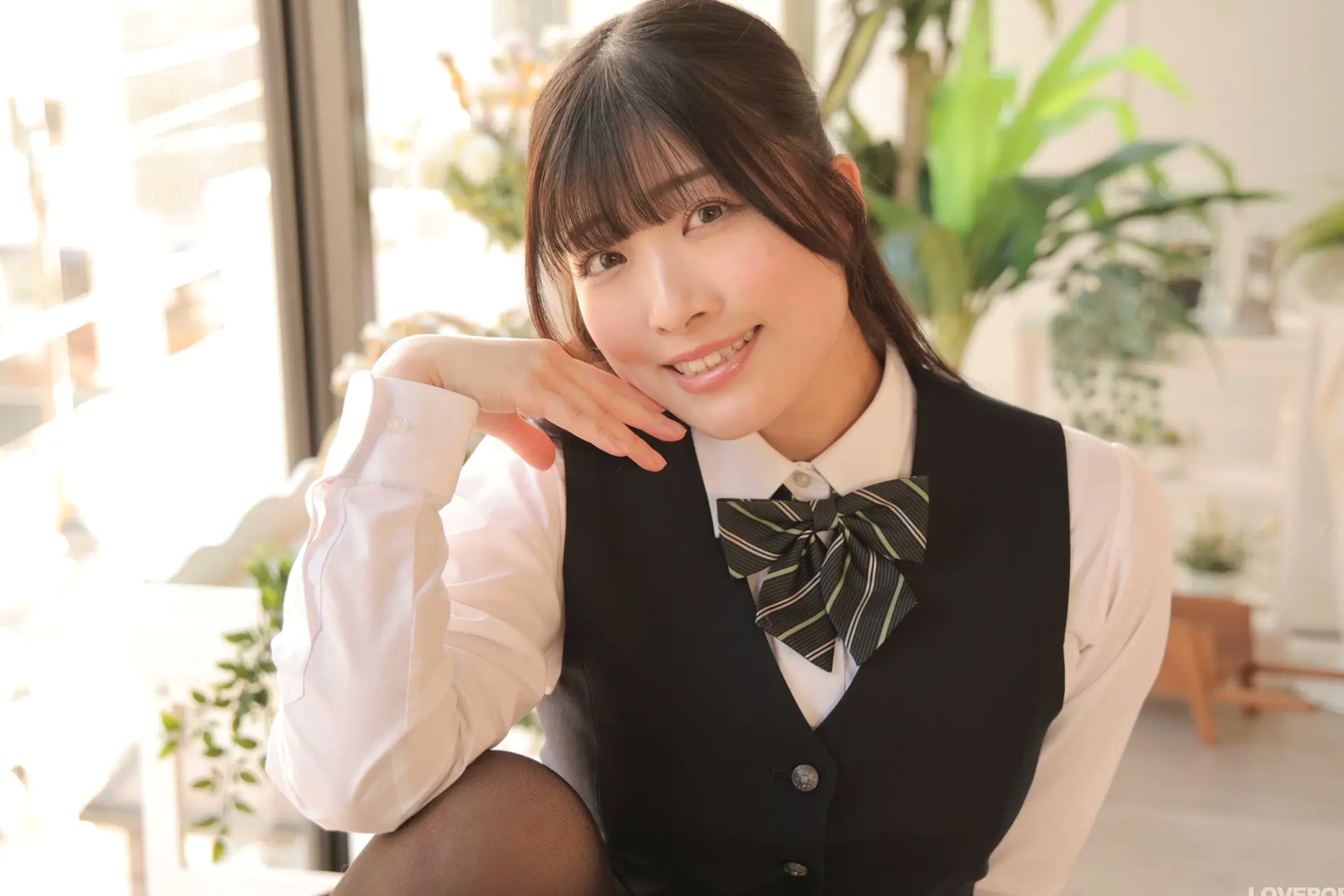[LOVEPOP] Sumire Niibo 新穂純麗 Photoset 02 日系校服黑丝美腿性感写真
