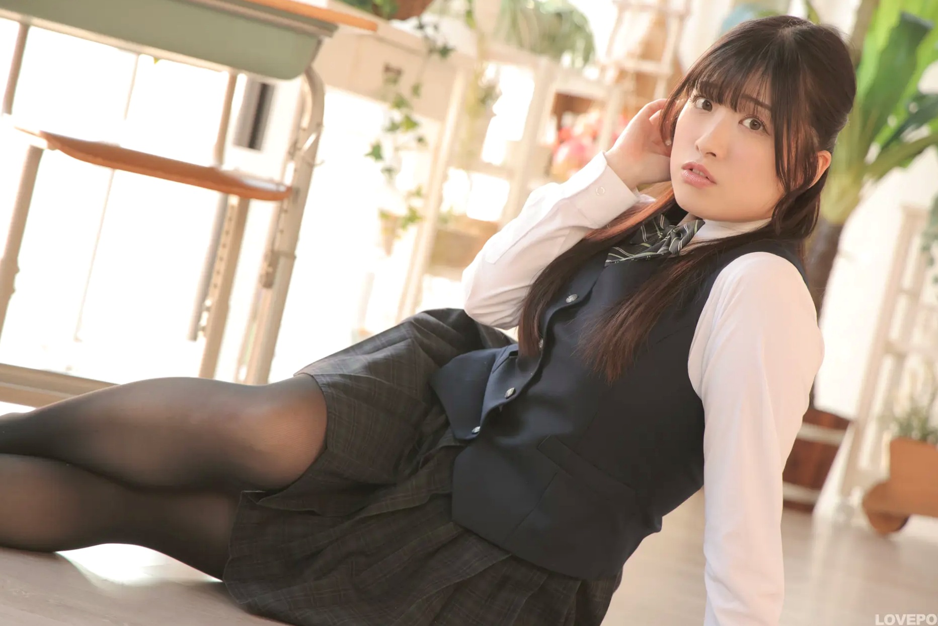 [LOVEPOP] Sumire Niibo 新穂純麗 Photoset 02 日系校服黑丝美腿性感写真