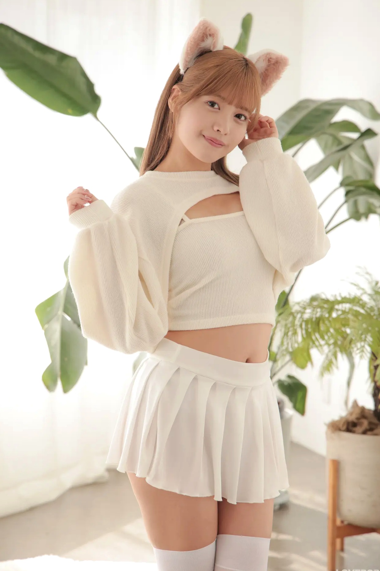 [LOVEPOP] Asuka Nekomiya 猫宮あすか Photoset 13 纯白猫娘萌系私房家居写真