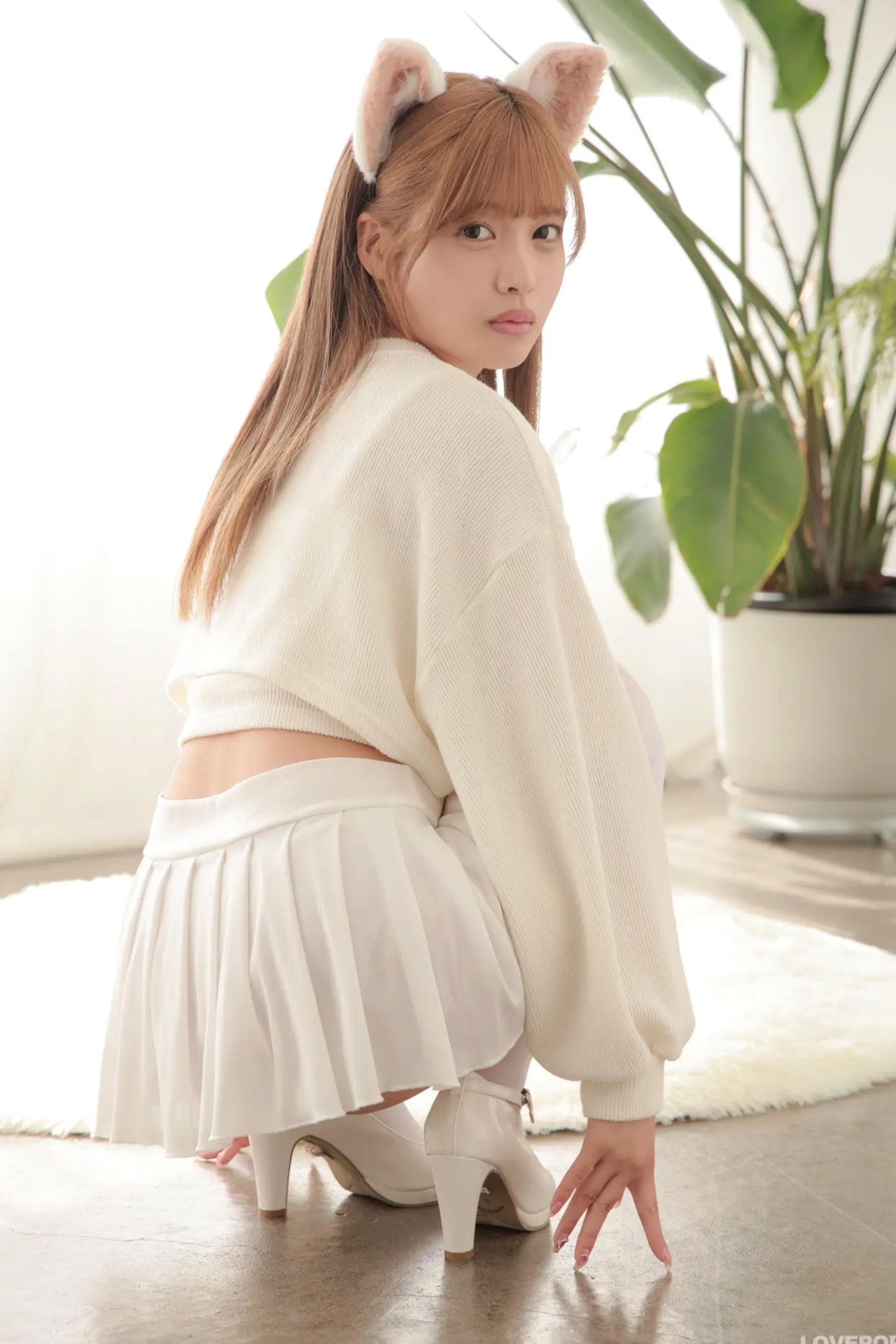 [LOVEPOP] Asuka Nekomiya 猫宮あすか Photoset 13 纯白猫娘萌系私房家居写真
