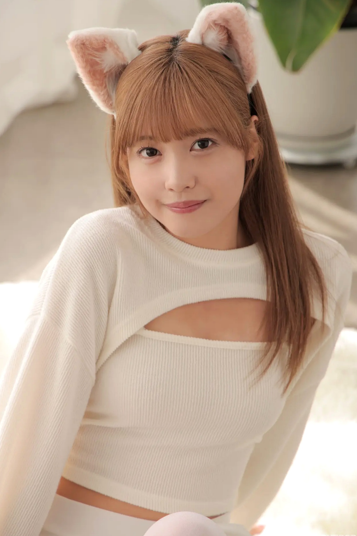 [LOVEPOP] Asuka Nekomiya 猫宮あすか Photoset 13 纯白猫娘萌系私房家居写真