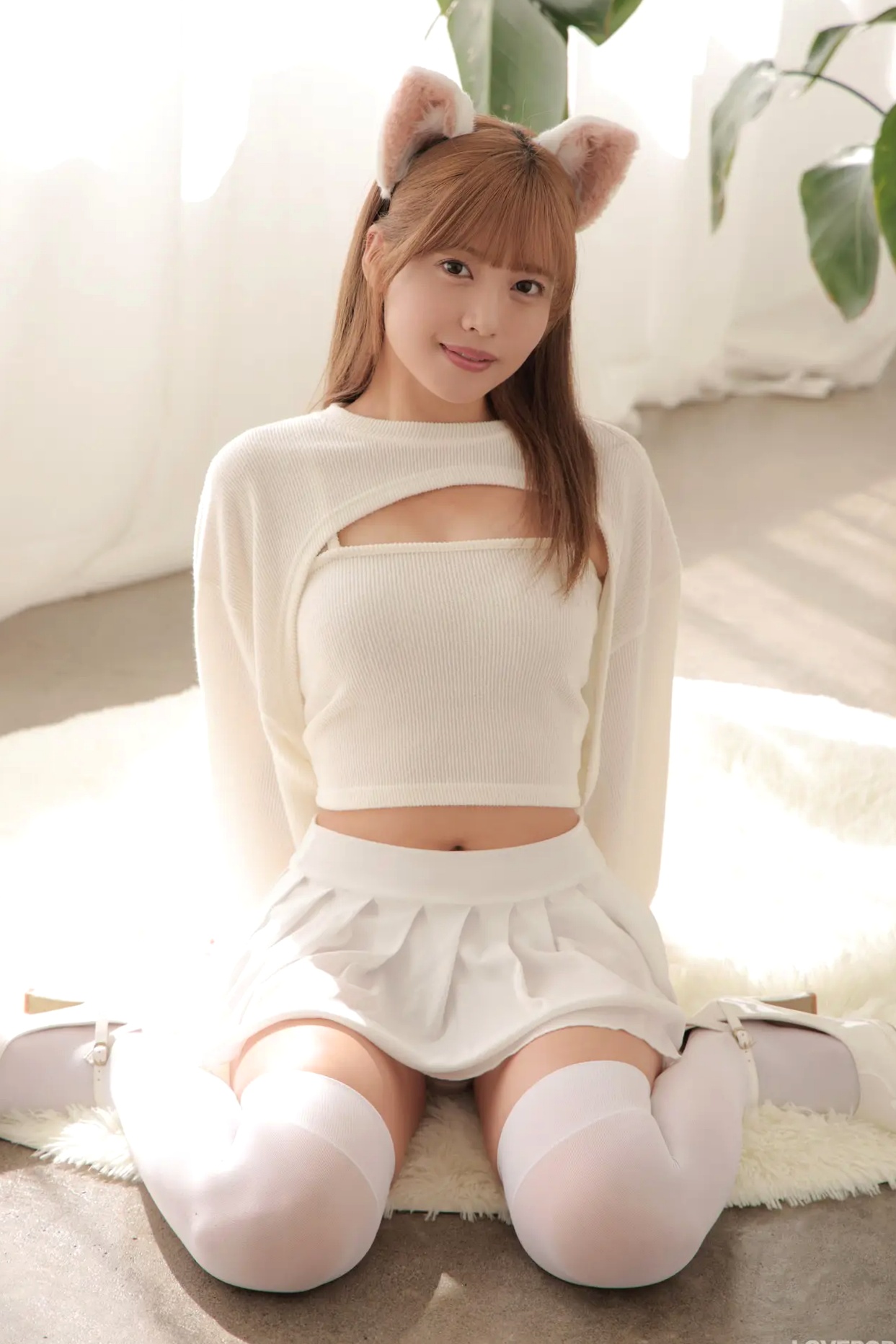 [LOVEPOP] Asuka Nekomiya 猫宮あすか Photoset 13 纯白猫娘萌系私房家居写真