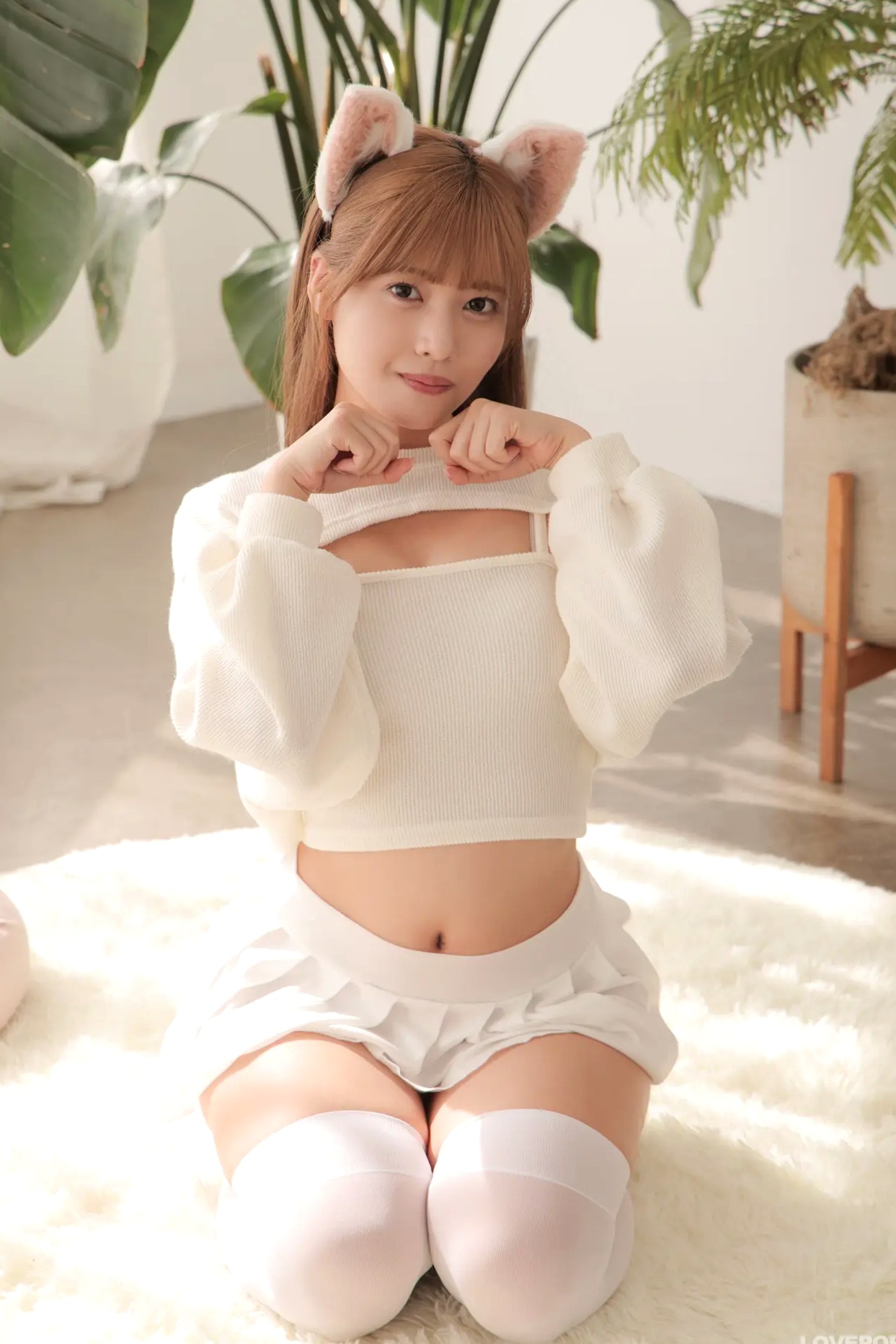 [LOVEPOP] Asuka Nekomiya 猫宮あすか Photoset 13 纯白猫娘萌系私房家居写真