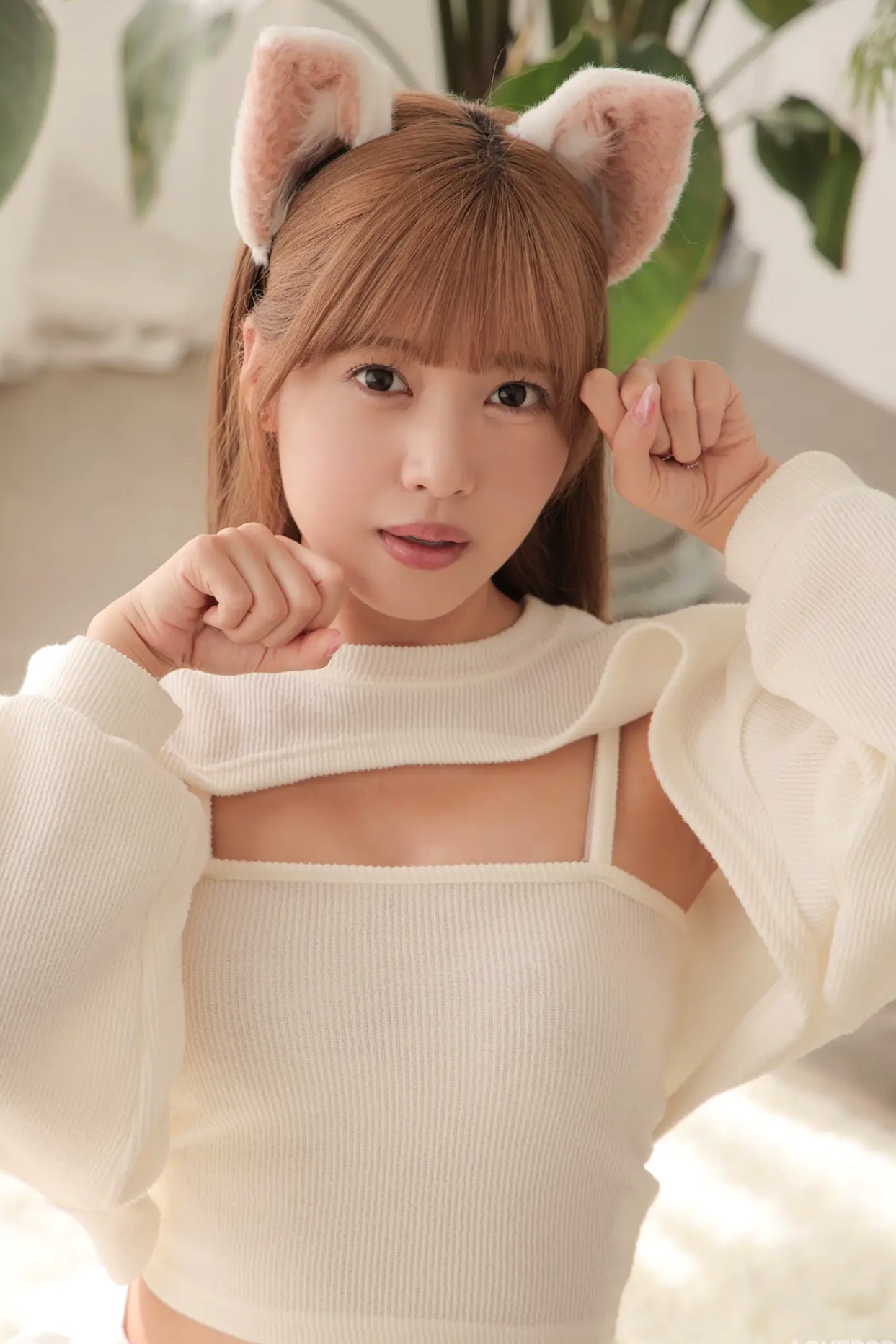 [LOVEPOP] Asuka Nekomiya 猫宮あすか Photoset 13 纯白猫娘萌系私房家居写真