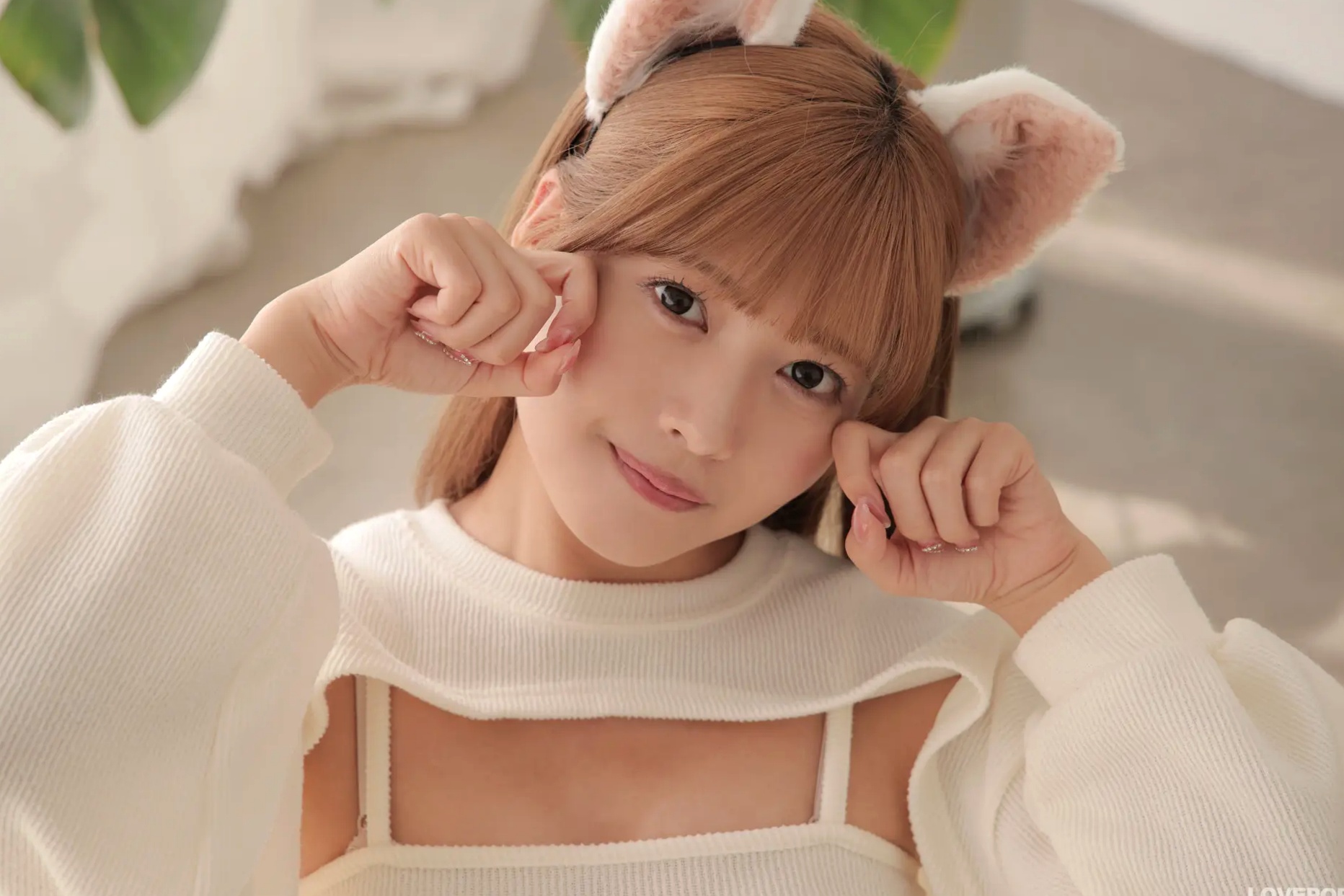[LOVEPOP] Asuka Nekomiya 猫宮あすか Photoset 13 纯白猫娘萌系私房家居写真