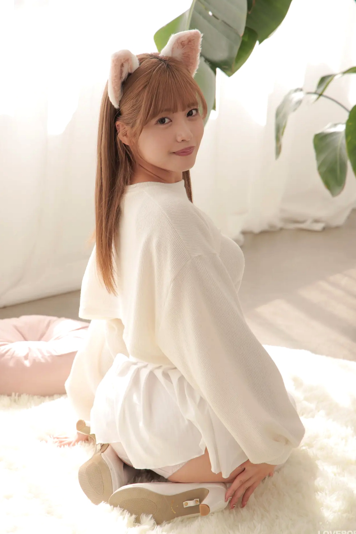 [LOVEPOP] Asuka Nekomiya 猫宮あすか Photoset 13 纯白猫娘萌系私房家居写真