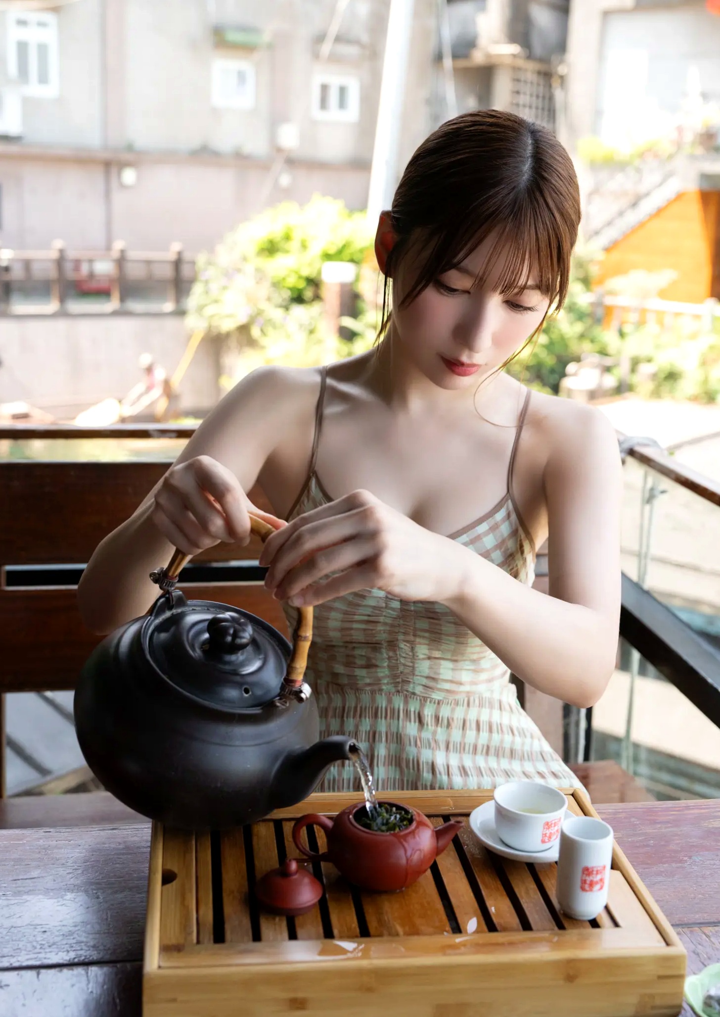 雪平莉左 台湾九份复古旗袍与性感比基尼写真