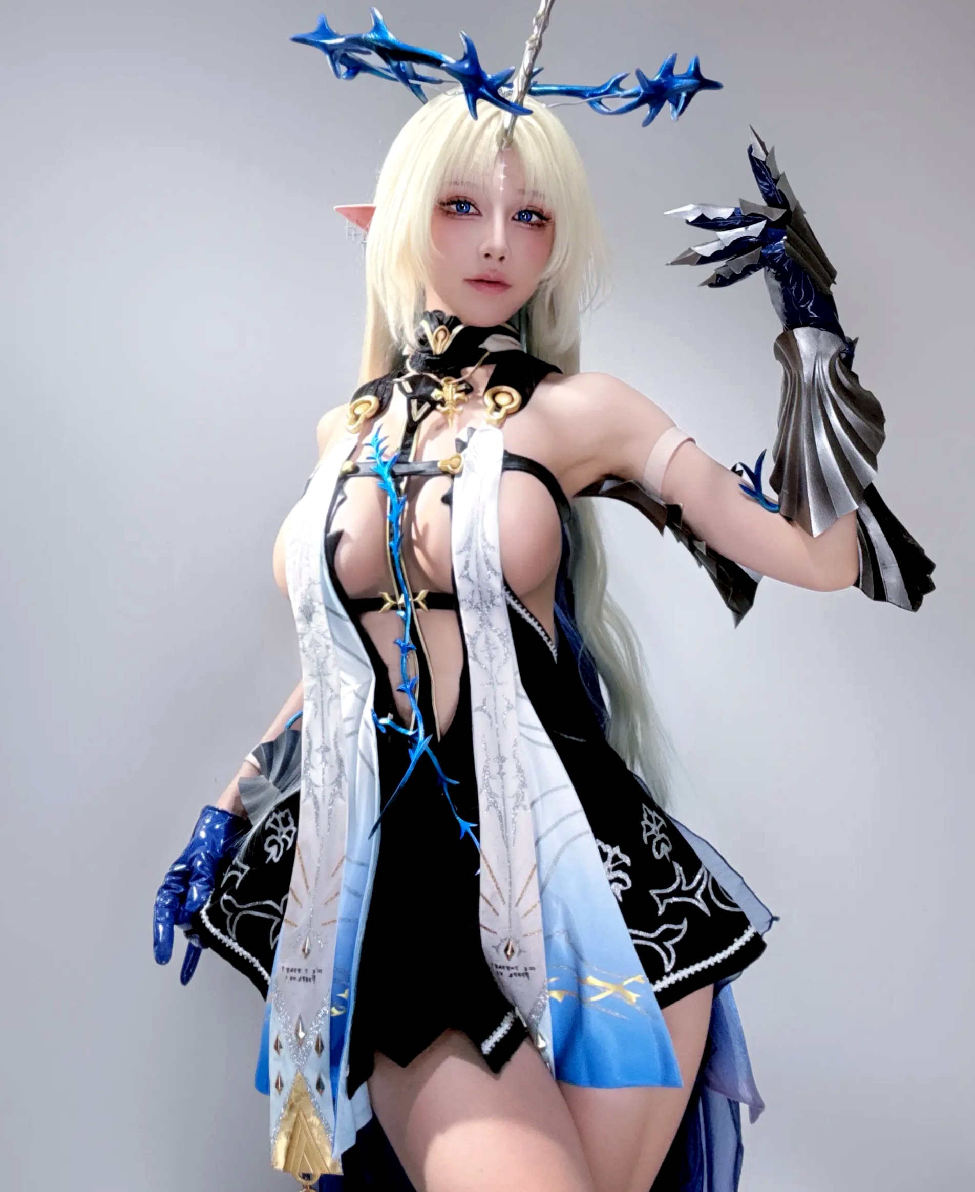 水淼aqua - 芙露德莉斯 Fleurdelys 二次元奇幻角色扮演性感冷艳自拍
