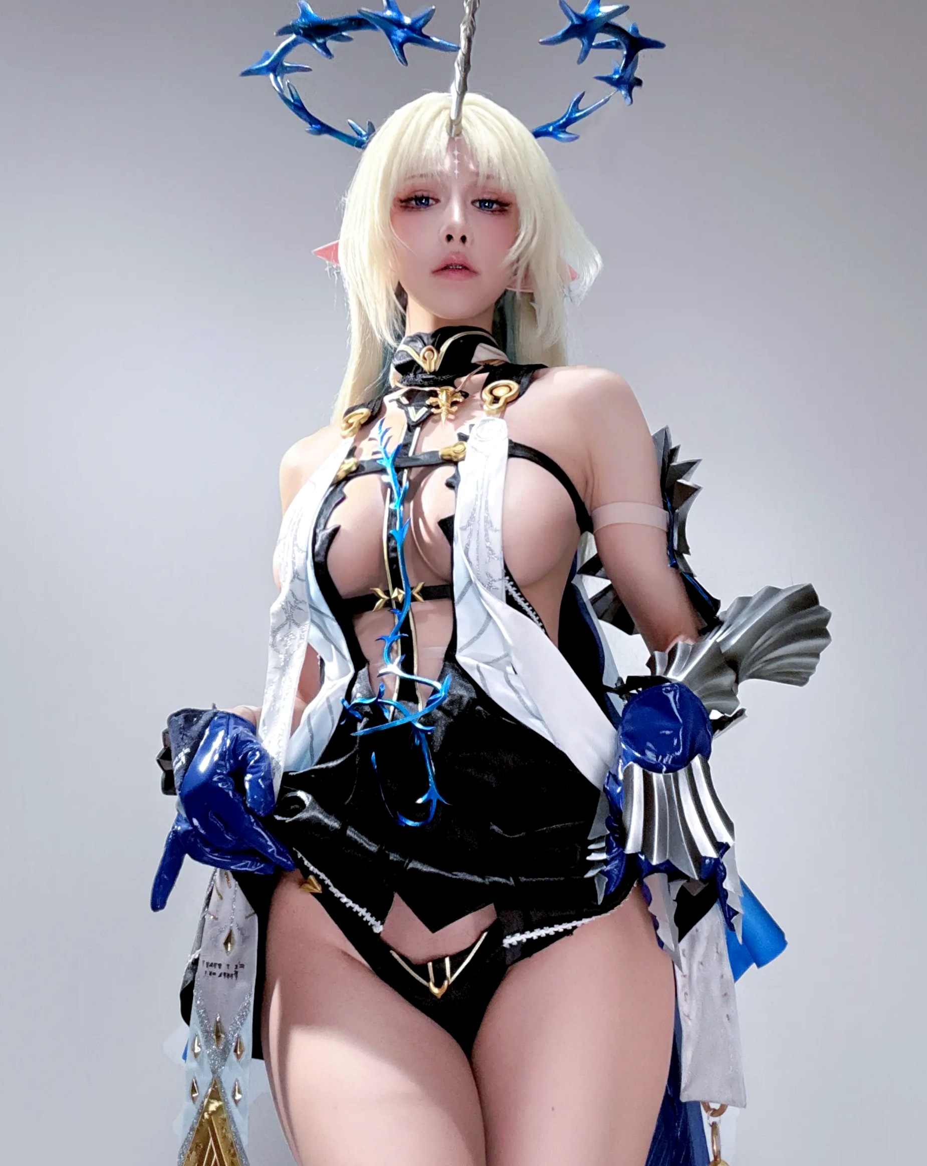 水淼aqua - 芙露德莉斯 Fleurdelys 二次元奇幻角色扮演性感冷艳自拍
