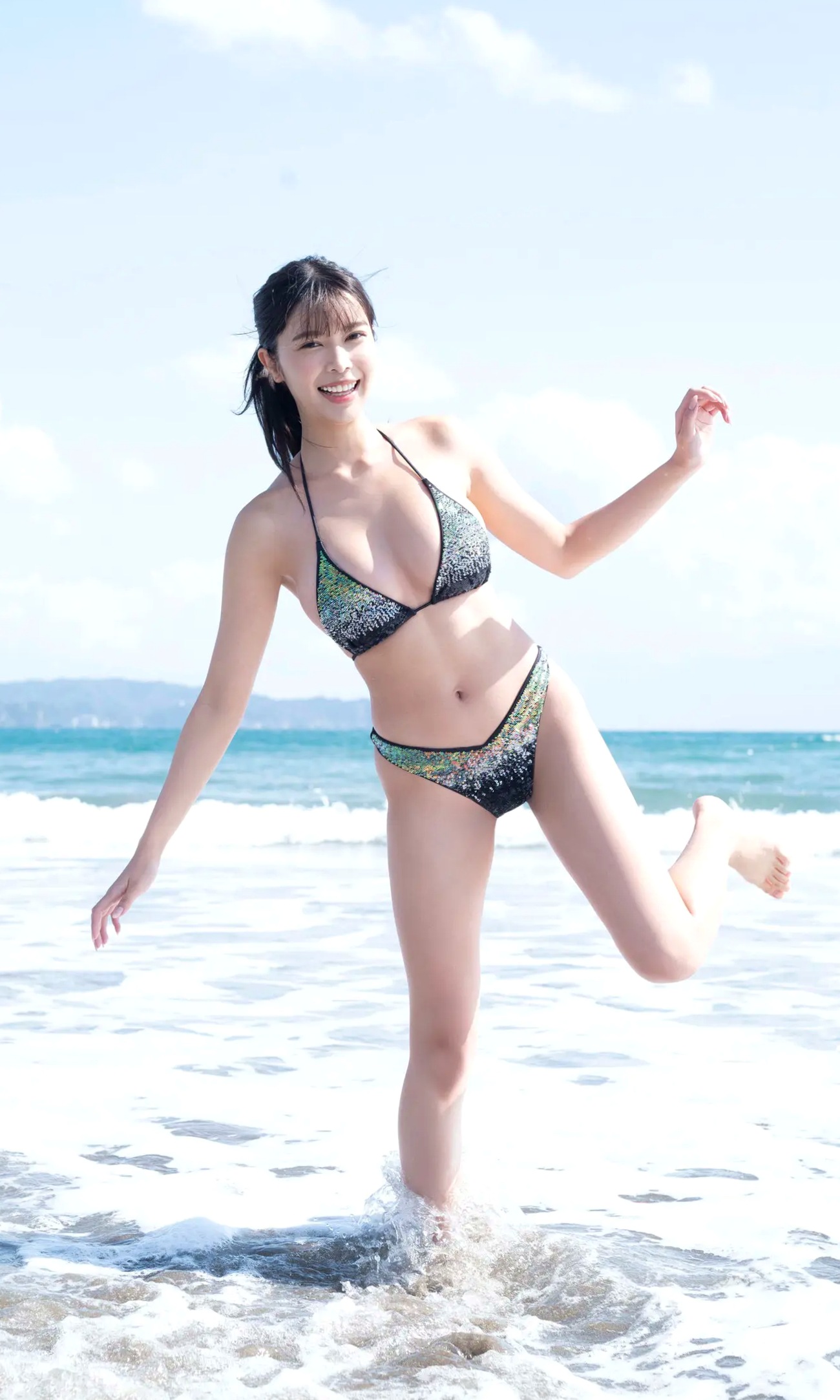 七瀬なな《刺激的に照らされて》阳光泳池比基尼户外海滩性感写真 [63P]