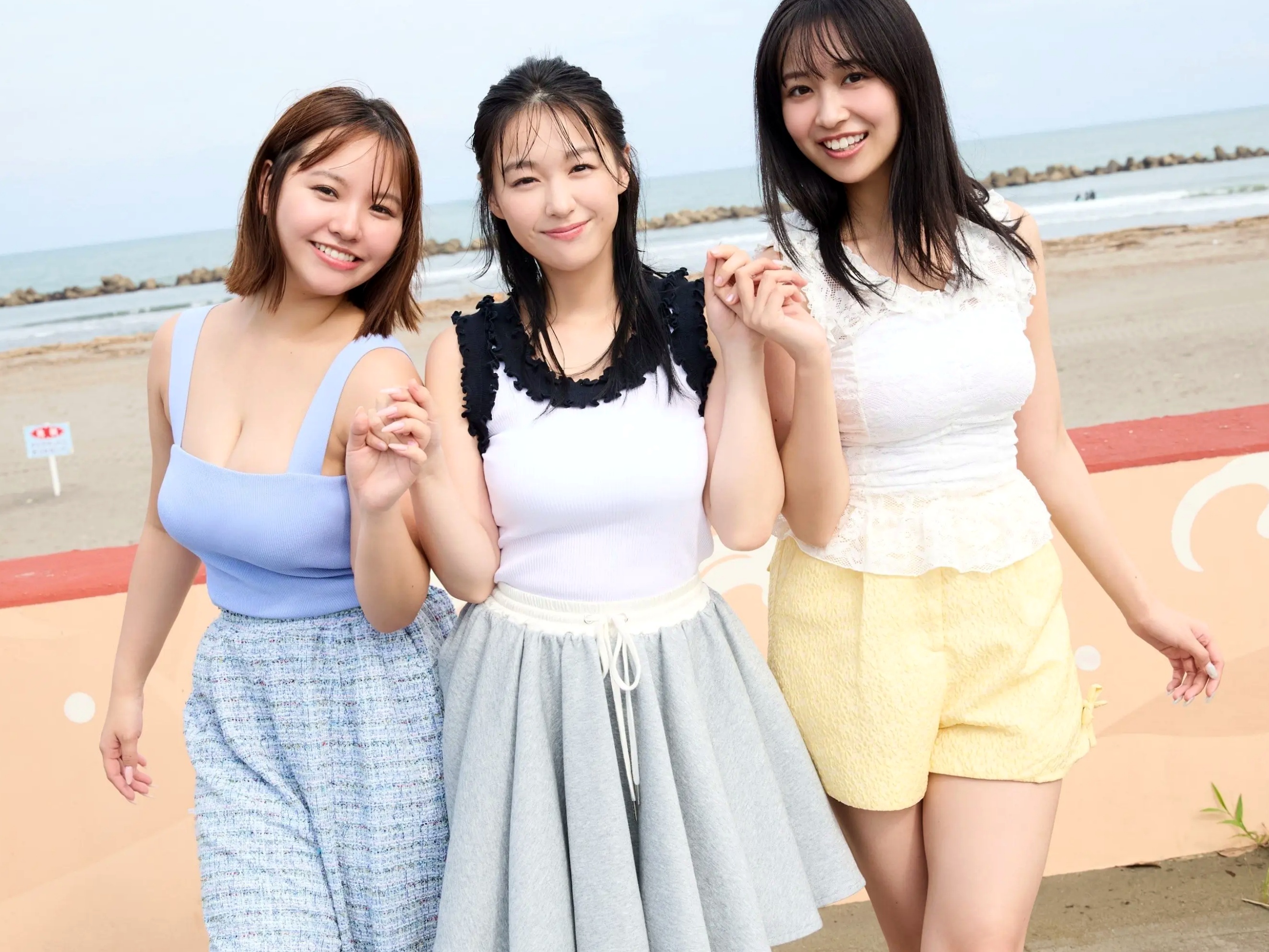 本郷柚巴 溝端葵 髙野真央 - 100％GIRLS！日本清纯性感比基尼写真 [94P]