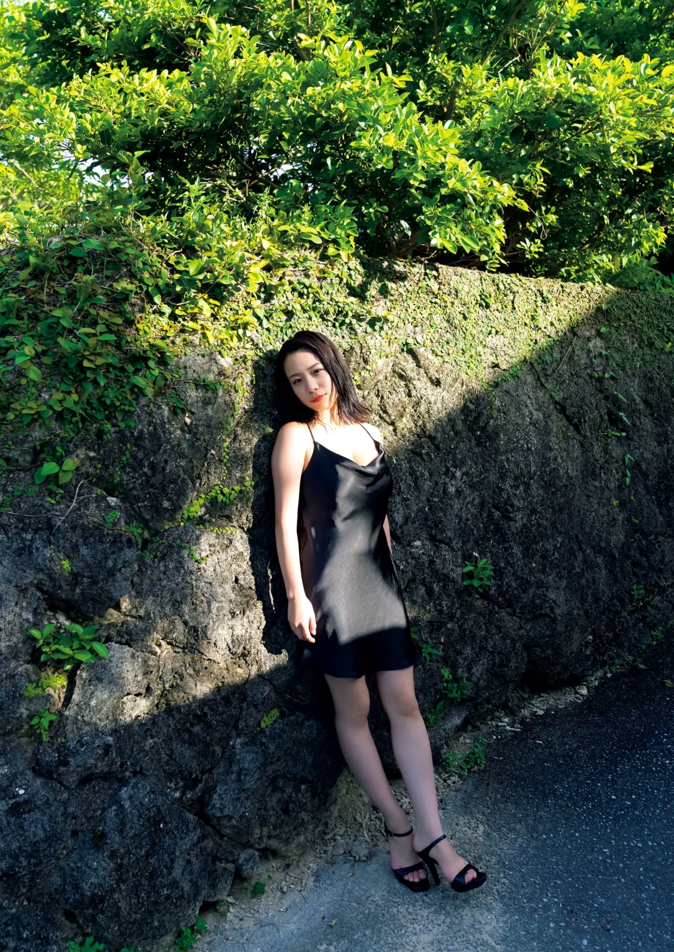 乙陽葵 - なんがでっきょん [108P] 户外向日葵性感比基尼写真 阳光清纯美胸图集