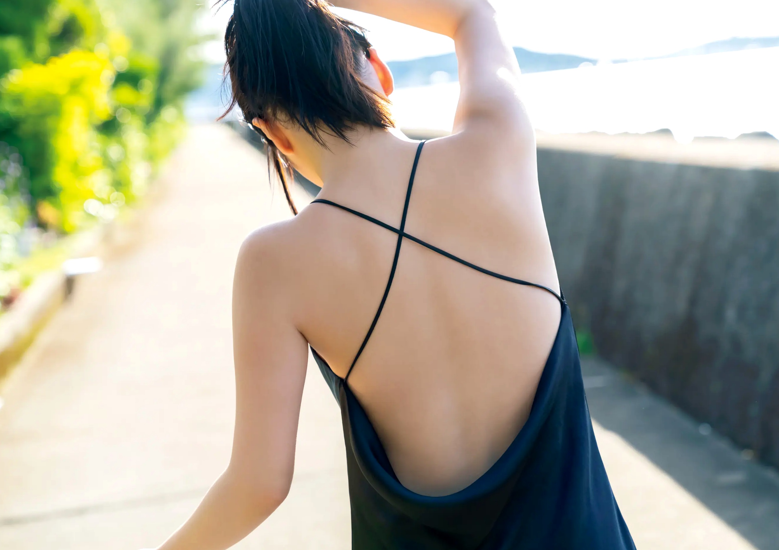 乙陽葵 - なんがでっきょん [108P] 户外向日葵性感比基尼写真 阳光清纯美胸图集
