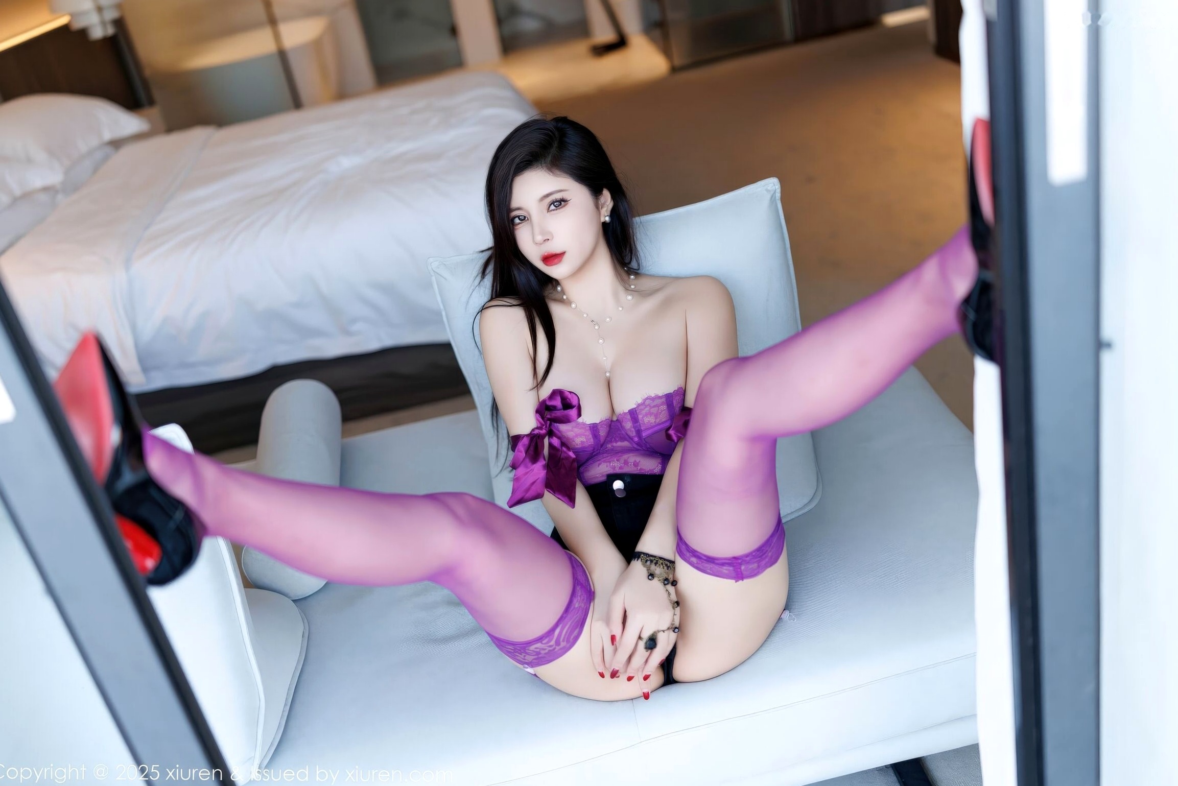 [秀人网XiuRen] N11089 小蛮妖Yummy - 紫色透视蕾丝情趣内衣私房美腿诱惑写真