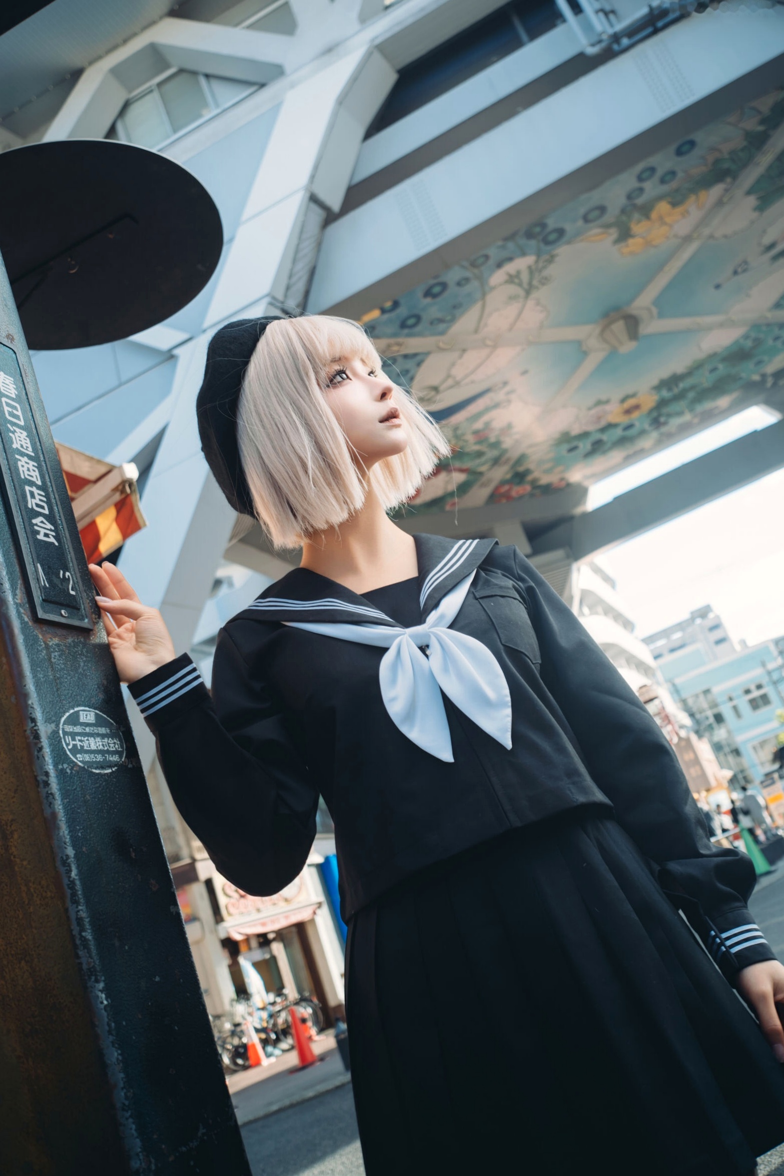 蠢沫沫-秋寻上 日系校服制服与大阪街拍性感写真