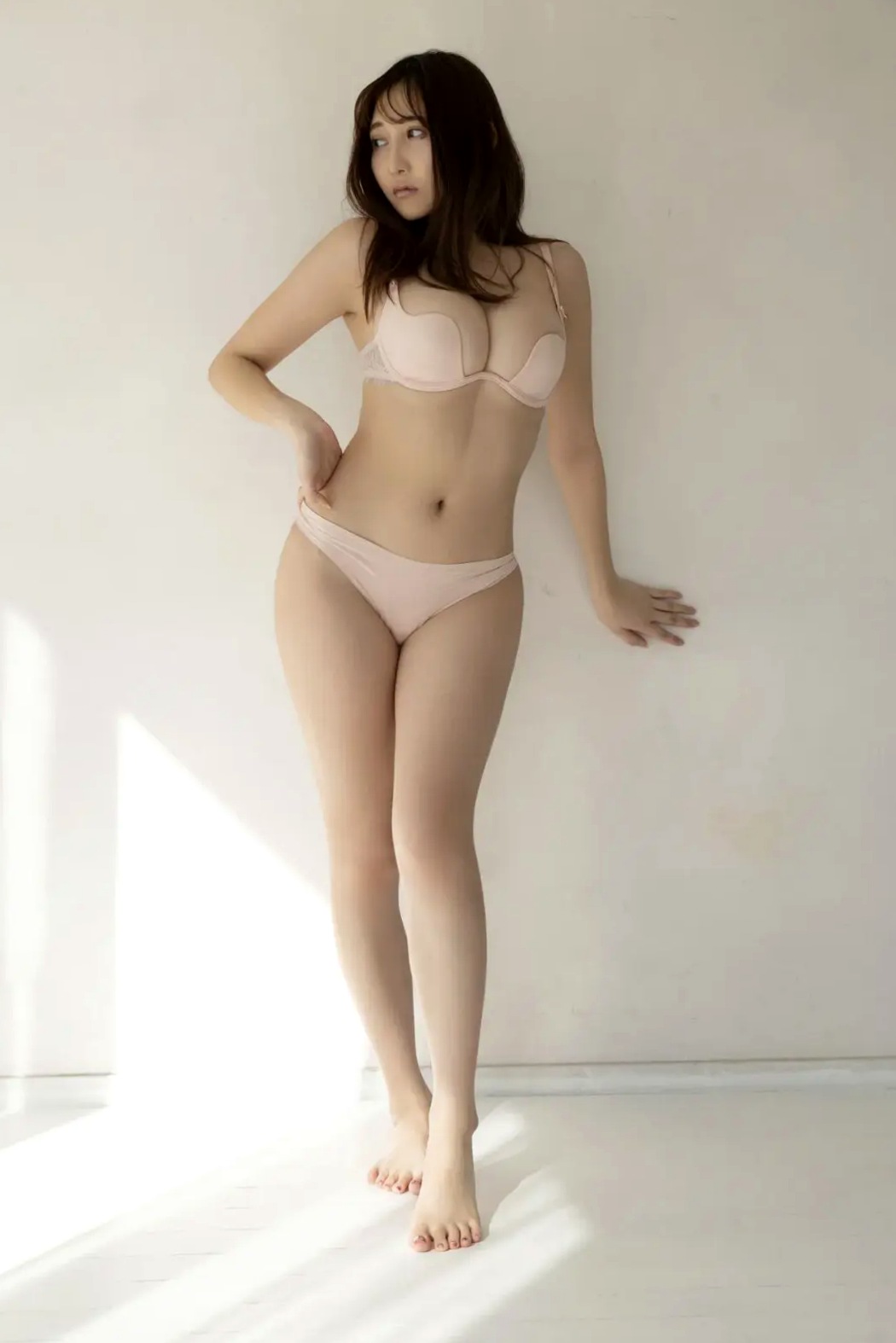Gallery - 辻りりさ - 魅惑開放 vol.2 女神私房照_秀色女神 - image 20