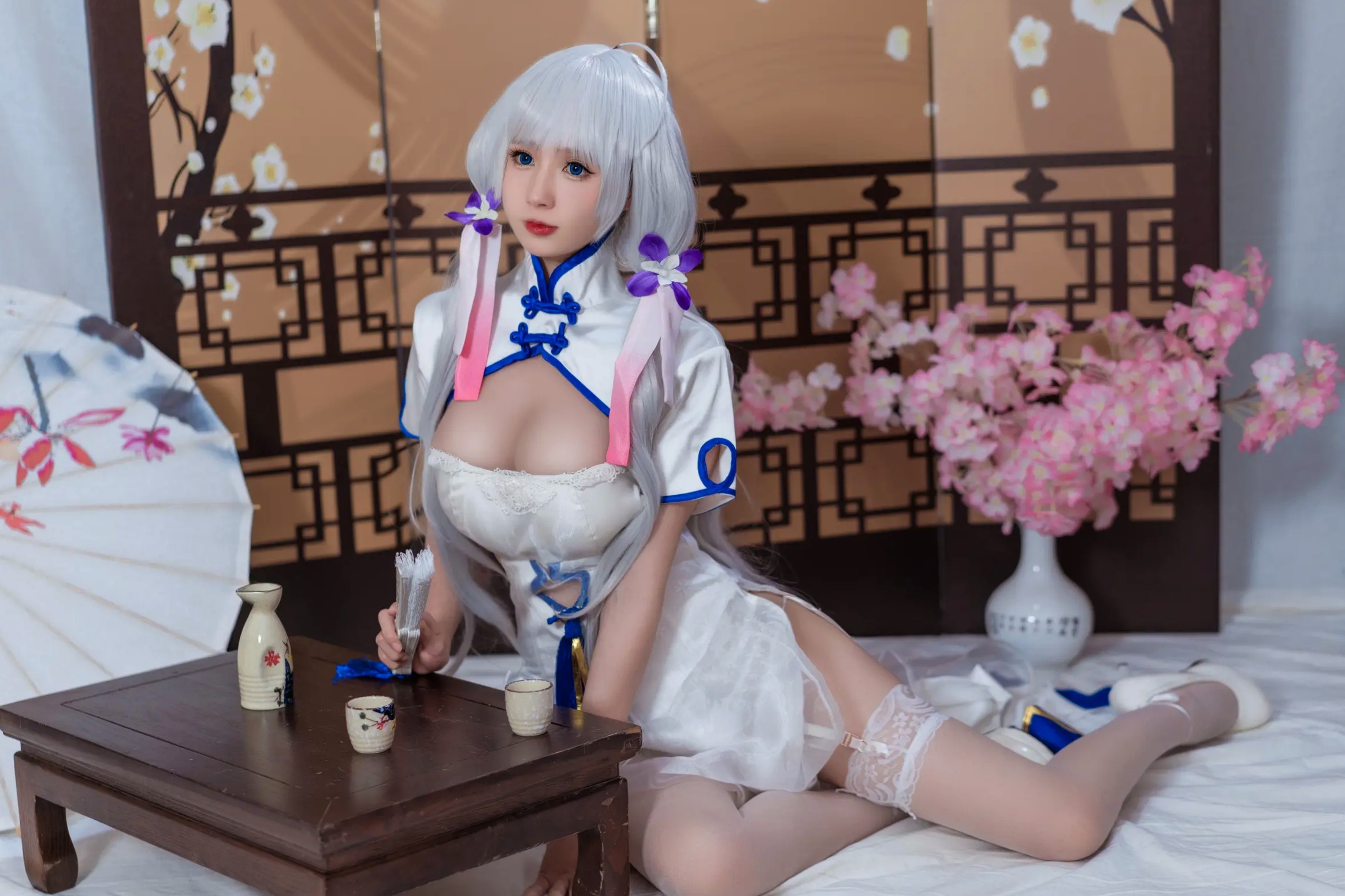 Gallery - 西园寺南歌《碧蓝航线》光辉角色扮演，白色性感旗袍妩媚动人，傲人身材极品私房写真[24P]角色扮演旗袍性感私房照诱惑 女神私房照_秀色女神 - image 22