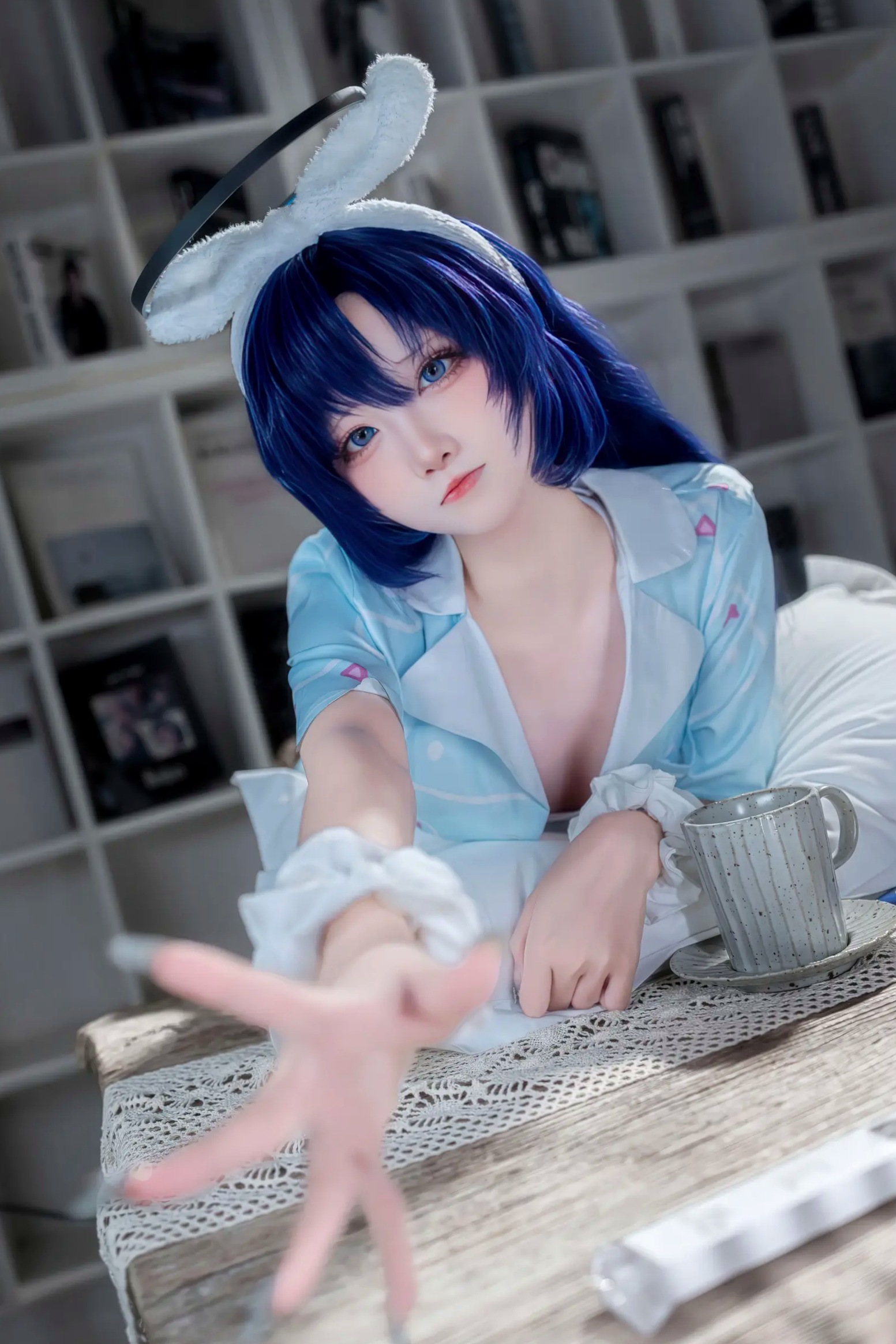 Gallery - 碧蓝档案优香睡衣Cosplay，极致清纯诱惑，蓝发萌系少女家居私房美图[35P]角色扮演萌系性感私房照白嫩 女神私房照_秀色女神 - image 2