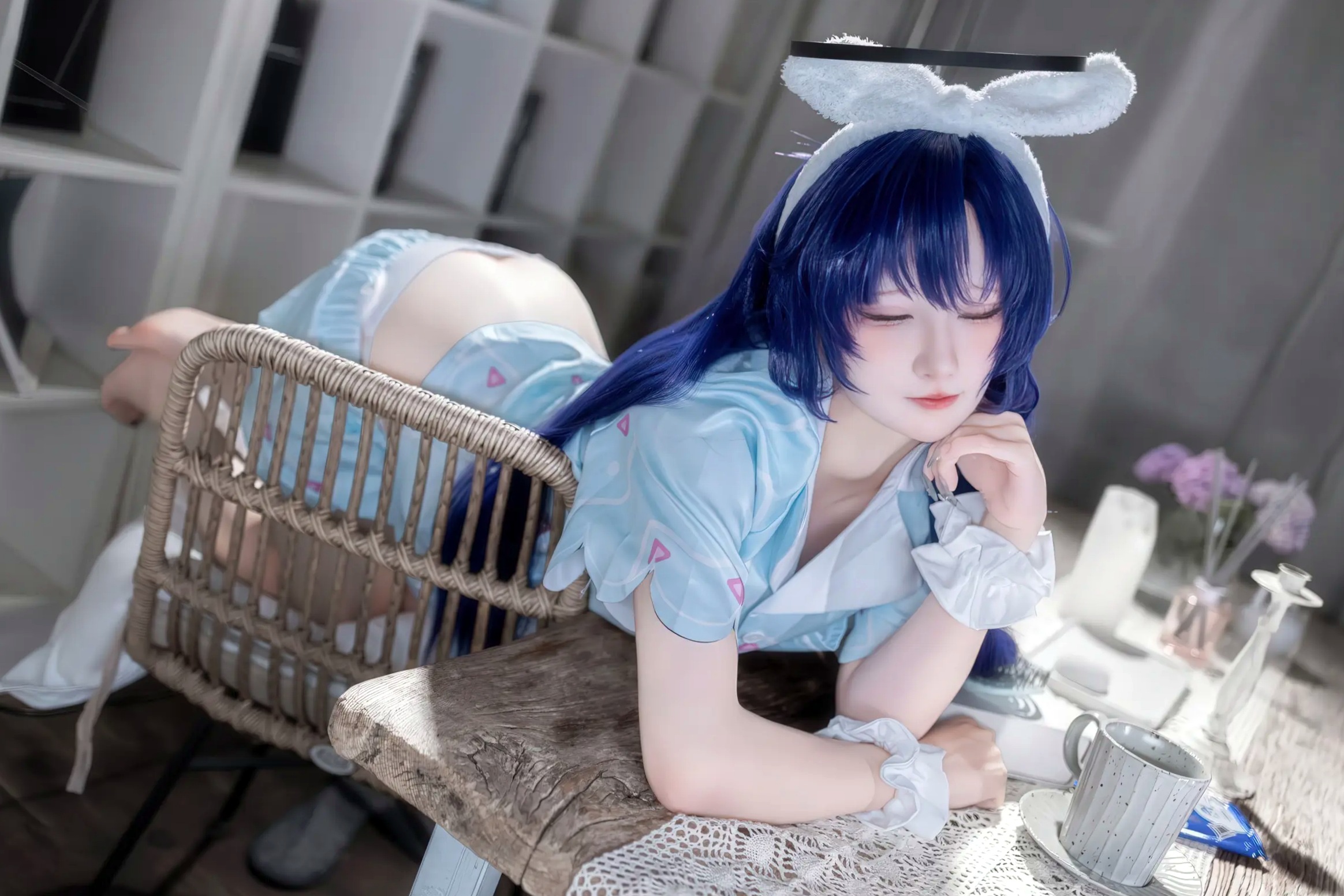 Gallery - 碧蓝档案优香睡衣Cosplay，极致清纯诱惑，蓝发萌系少女家居私房美图[35P]角色扮演萌系性感私房照白嫩 女神私房照_秀色女神 - image 11