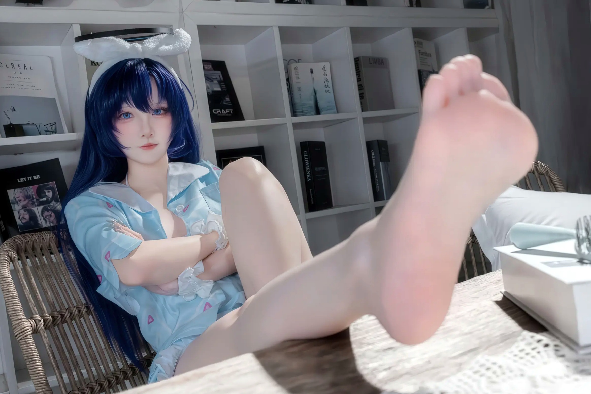 Gallery - 碧蓝档案优香睡衣Cosplay，极致清纯诱惑，蓝发萌系少女家居私房美图[35P]角色扮演萌系性感私房照白嫩 女神私房照_秀色女神 - image 14