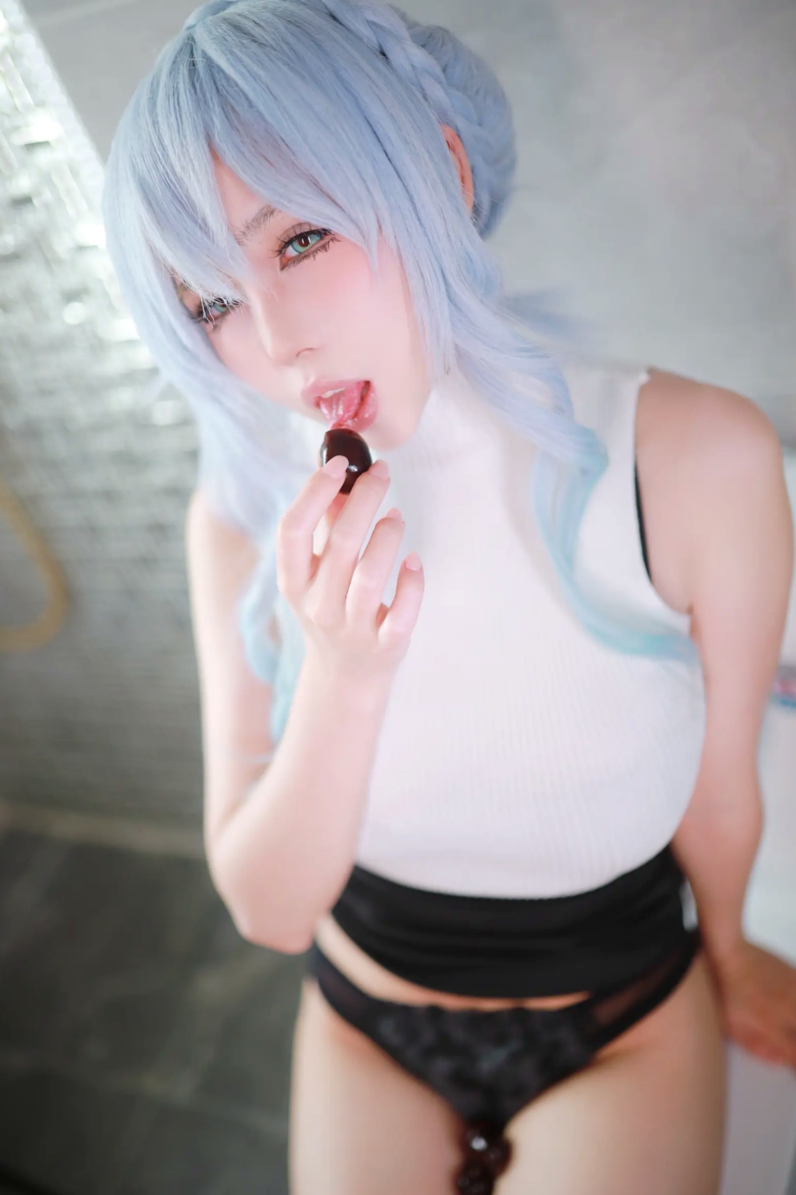 Gallery - 上杉绘梨落“雪女2.0”私房诱惑，浴室大尺度角色扮演，冷艳纯欲美感[54P]角色扮演私房照性感冷艳内衣 女神私房照_秀色女神 - image 26