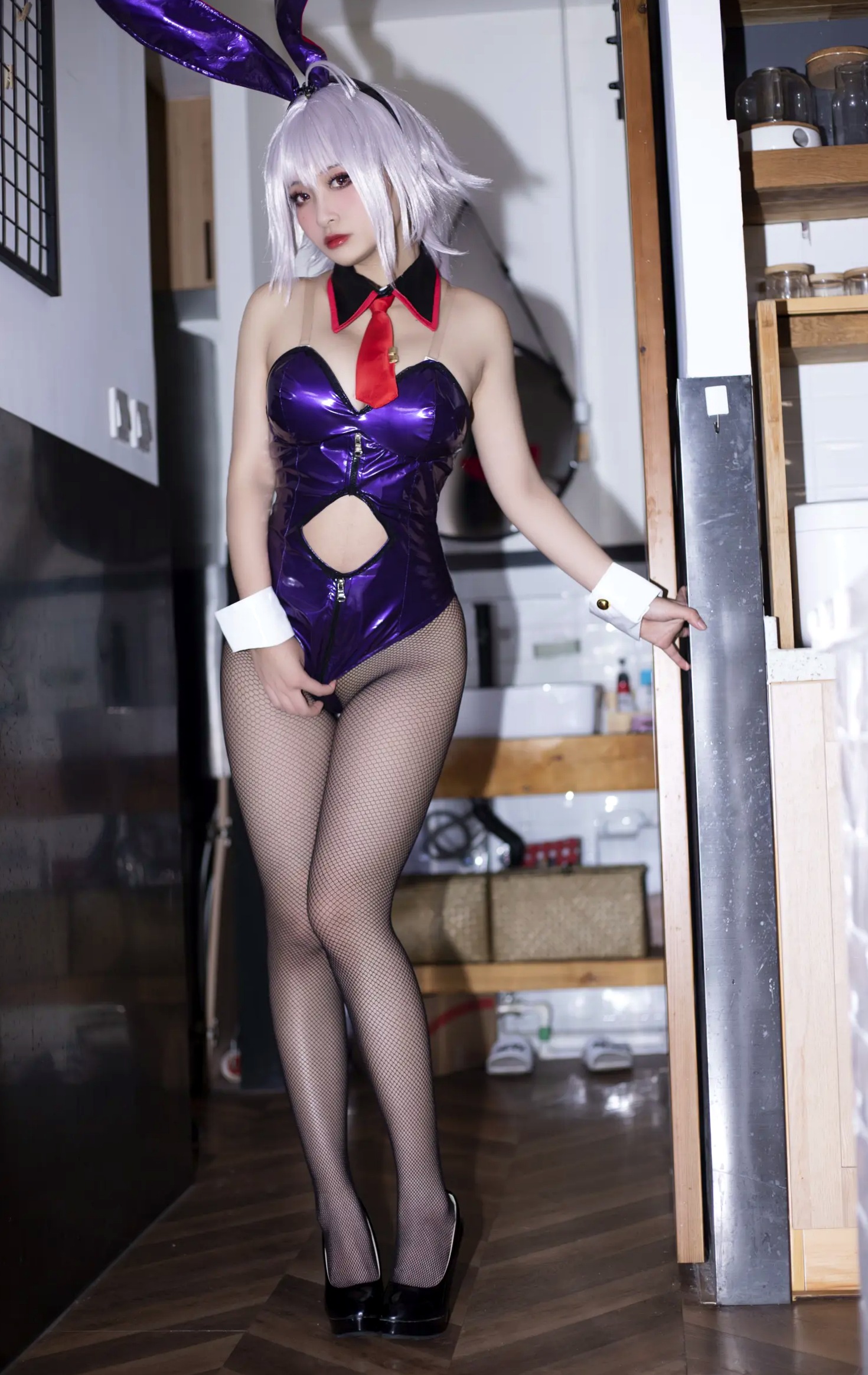 Gallery - 《洛璃LoLiSAMA - FGO黑贞德兔女郎cos，性感漆皮装扮搭配黑丝诱惑，极品傲娇女神私房写真 [42P]》角色扮演黑丝性感诱惑私房照 女神私房照_秀色女神 - image 8