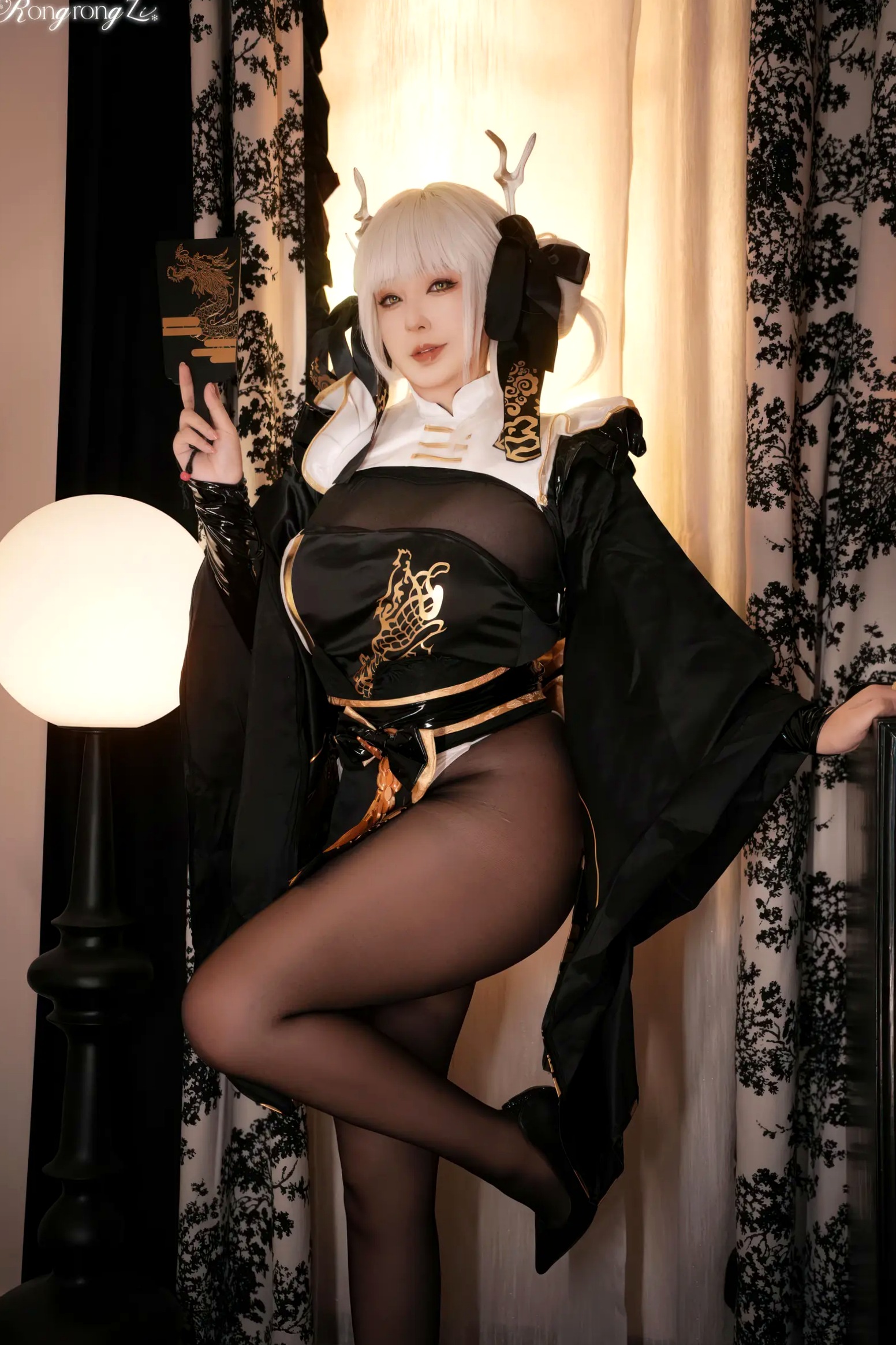Gallery - 小容仔咕咕咕 NIKKE胜利女神布兰儿黑丝cosplay，极品角色扮演私房大尺度写真，性感魅惑美图45P角色扮演黑丝性感私房照 女神私房照_秀色女神 - image 2
