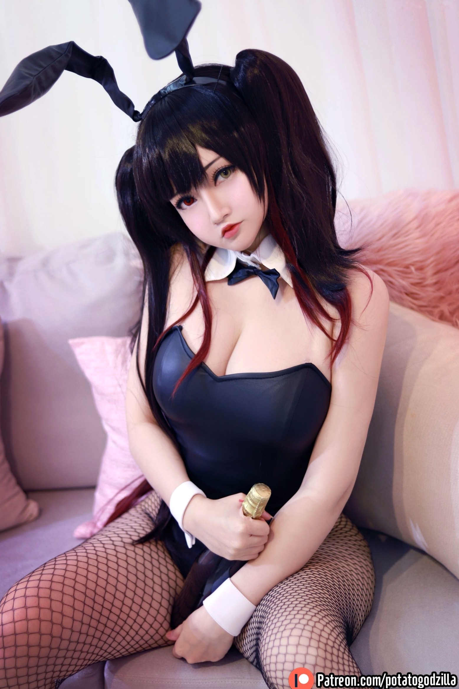 Gallery - Potato-Godzilla-Kurumi-Tokisaki-Bunny-Girl：高颜值时崎狂三兔女郎角色扮演，性感黑丝诱惑写真角色扮演性感美腿诱惑丝袜 女神私房照_秀色女神 - image 7