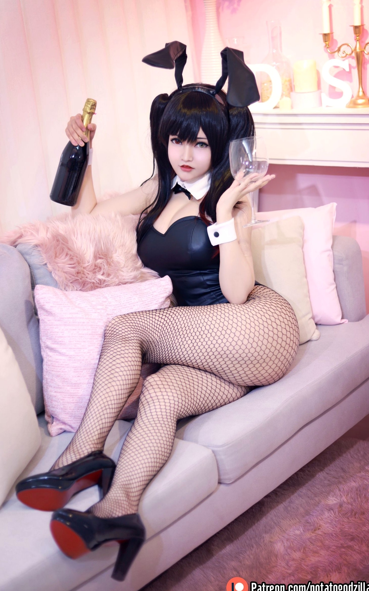 Gallery - Potato-Godzilla-Kurumi-Tokisaki-Bunny-Girl：高颜值时崎狂三兔女郎角色扮演，性感黑丝诱惑写真角色扮演性感美腿诱惑丝袜 女神私房照_秀色女神 - image 12
