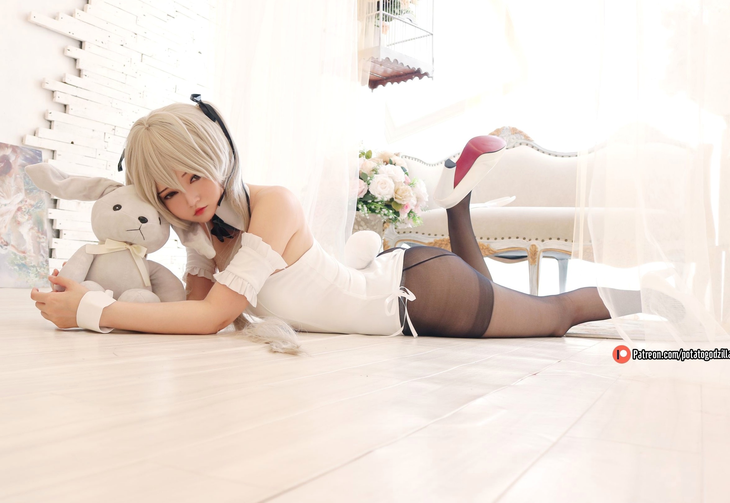 Gallery - Potato-Godzilla春日野穹Cosplay：兔女郎制服诱惑，大尺度私房写真呈现极致二次元性感性感大尺度私房照角色扮演萝莉 女神私房照_秀色女神 - image 7