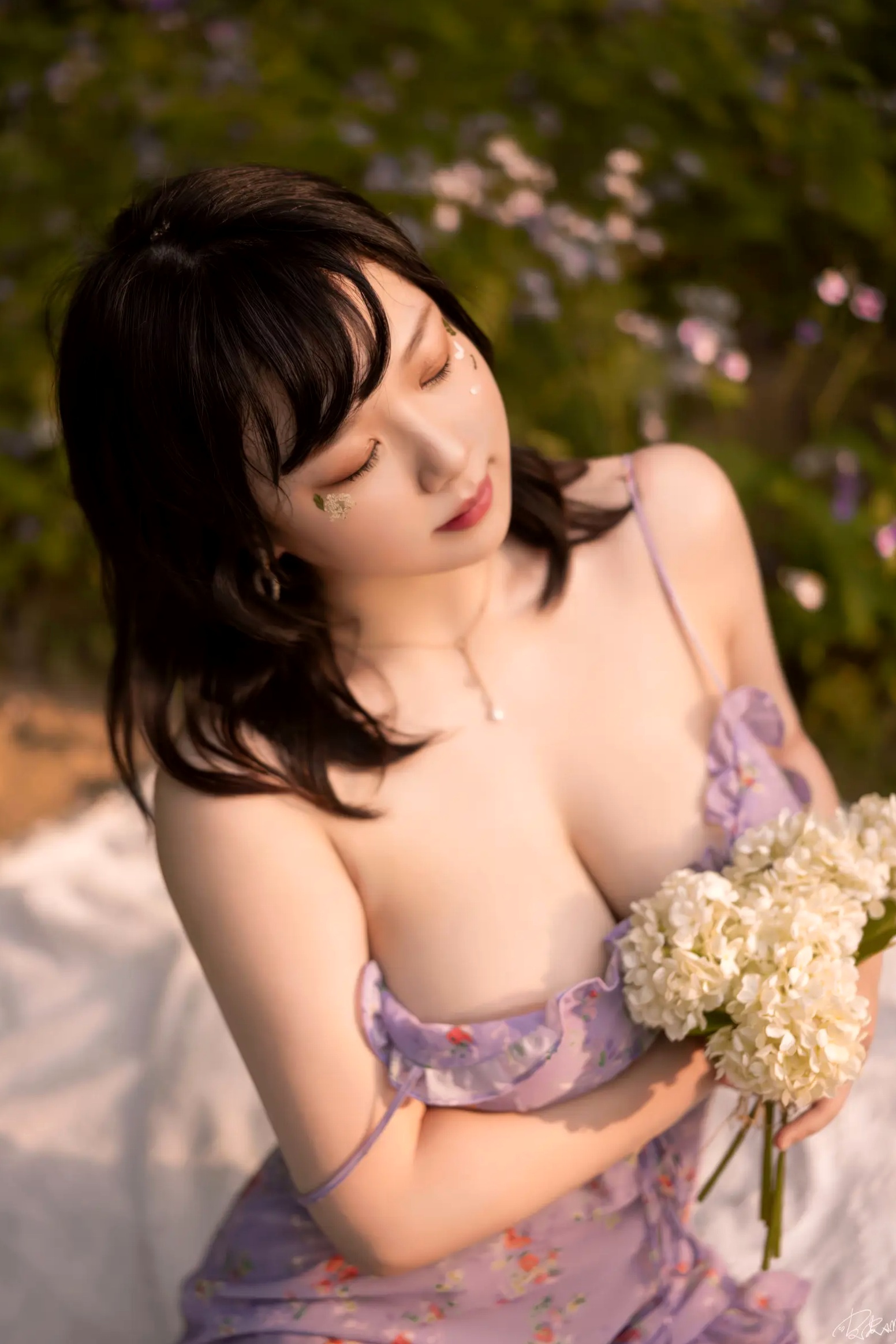 Gallery - 皮皮奶 - 野餐呀清新甜美户外野餐风写真，碎花吊带裙少女的草地私房大片 [20P]户外童颜巨乳清新私房照 女神私房照_秀色女神 - image 9
