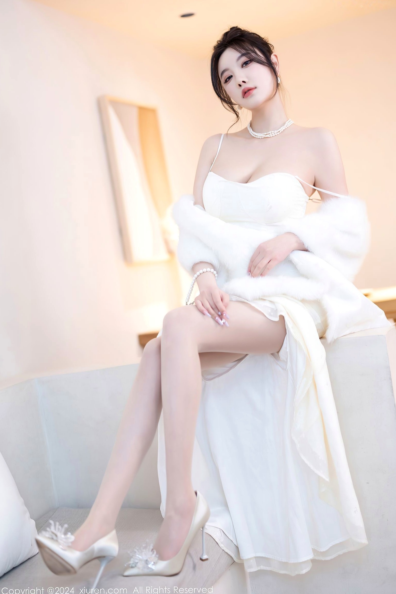 Gallery - XiuRen秀人网 - XiuRen -8538-杨晨晨Yome-纯欲风白色吊带长裙与白色丝袜室内私房写真-极致优雅诱惑-2024.05.14秀人网 - XiuRen 女神丝袜私房照诱惑 女神私房照_秀色女神 - image 30
