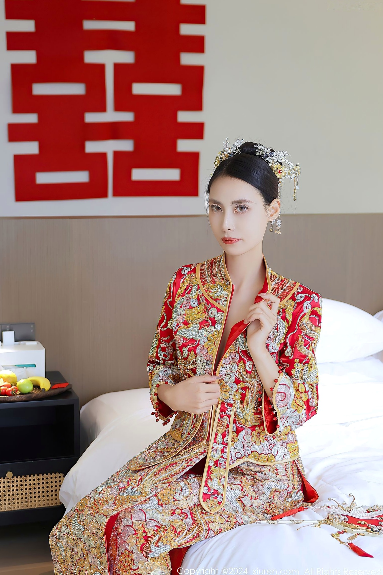 Gallery - XiuRen秀人网 - XiuRen -8534-lingyu69：中式新娘主题，古典红色嫁衣，极致私房诱惑，气质冷艳女神秀人网 - XiuRen 婚纱性感私房照女神诱惑气质冷艳 女神私房照_秀色女神 - image 3