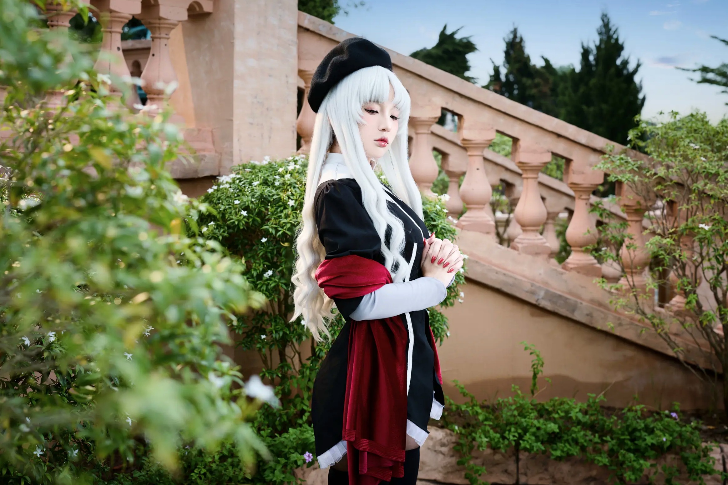 Gallery - Puy Puy Caren银发冷艳私房写真：制服黑丝连体衣展现绝美身材曲线，极具诱惑力的大尺度视觉盛宴私房照角色扮演黑丝诱惑性感 女神私房照_秀色女神 - image 105