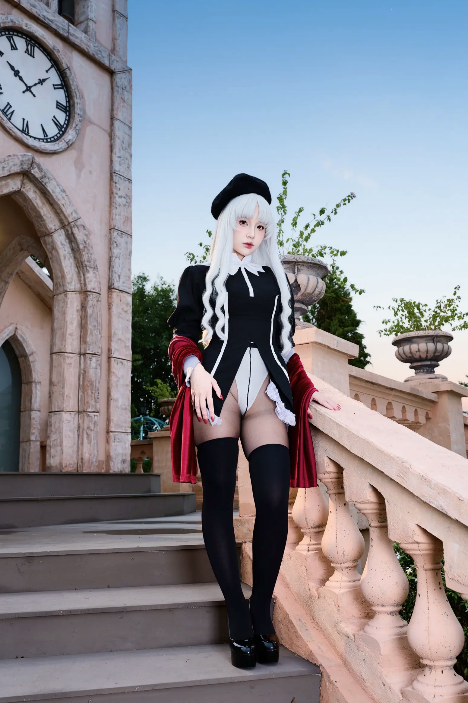 Gallery - Puy Puy Caren银发冷艳私房写真：制服黑丝连体衣展现绝美身材曲线，极具诱惑力的大尺度视觉盛宴私房照角色扮演黑丝诱惑性感 女神私房照_秀色女神 - image 113