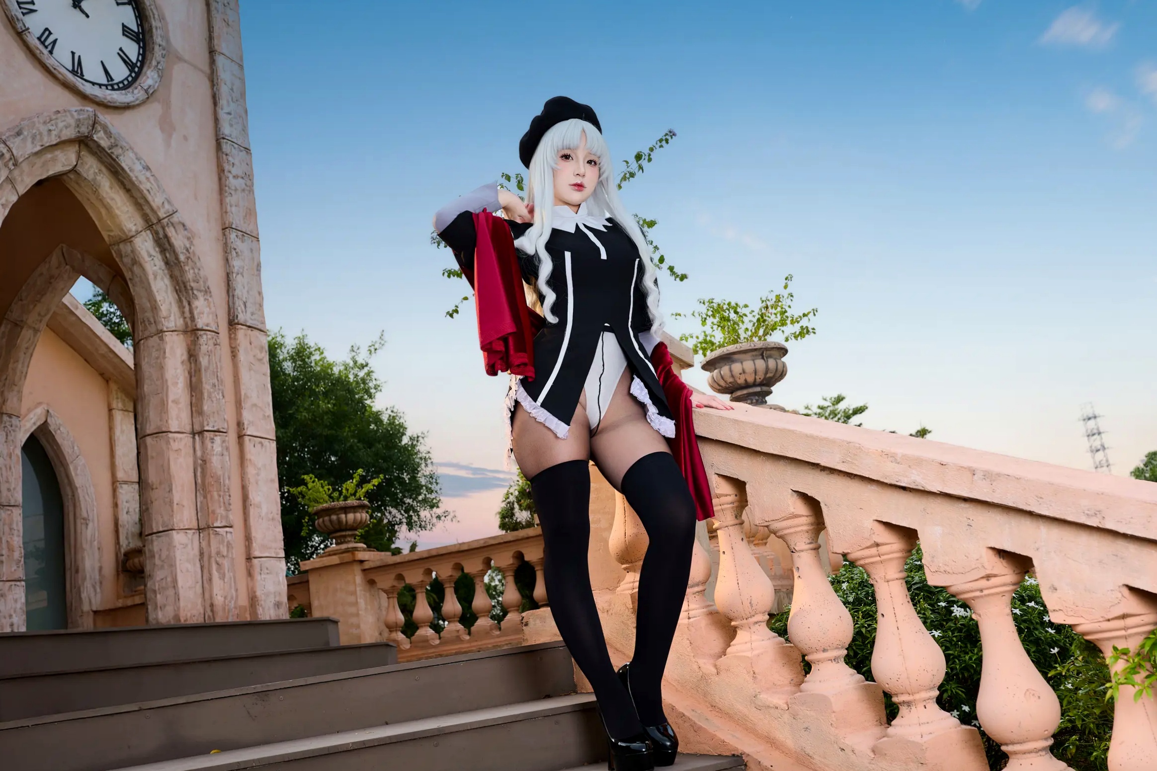 Gallery - Puy Puy Caren银发冷艳私房写真：制服黑丝连体衣展现绝美身材曲线，极具诱惑力的大尺度视觉盛宴私房照角色扮演黑丝诱惑性感 女神私房照_秀色女神 - image 116