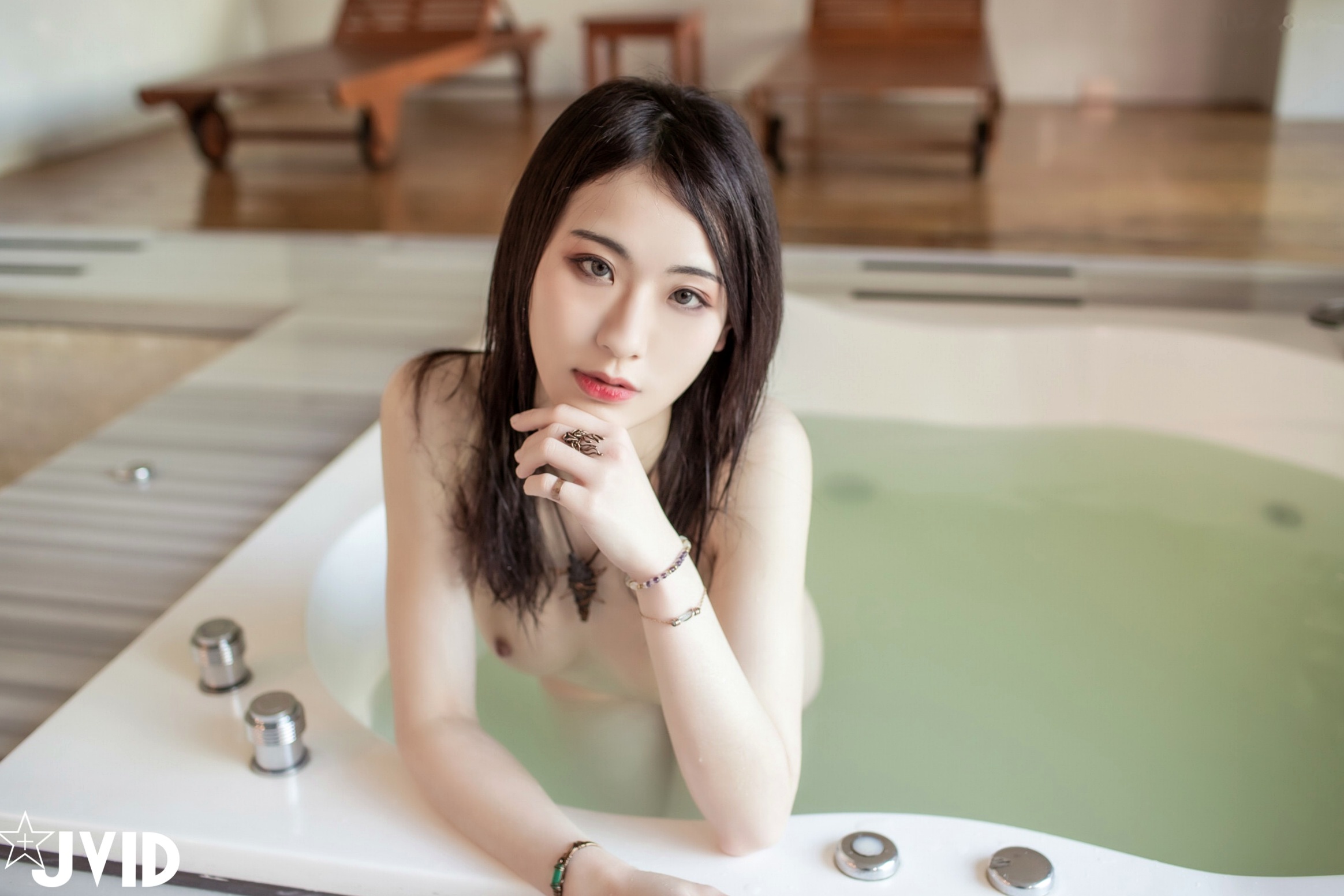 Gallery - JVID阿黎：白雪公主系列浴室私房写真，雪白嫩肌湿身淋浴，裸泡无遮掩全露，极致诱惑浴室湿身私房照性感JVID 女神私房照_秀色女神 - image 40